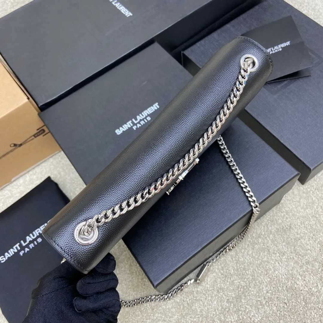 💰1260 Black ball pattern/silver buckle [original leather] 🌈Y’s most classic style Kate chain crossbody bag! A versatile style that is a must-have in every girl’s wardrobe! High-quality original South African cowhide, wear-resistant and scratch-resistant, no need to take special care of it💫Believe me, kate is definitely an eternal classic. No one would dare to call themselves fashionable without a Y family tassel bag👍20210630 Model: 354021 Size: 24*14.5*5.5cm
