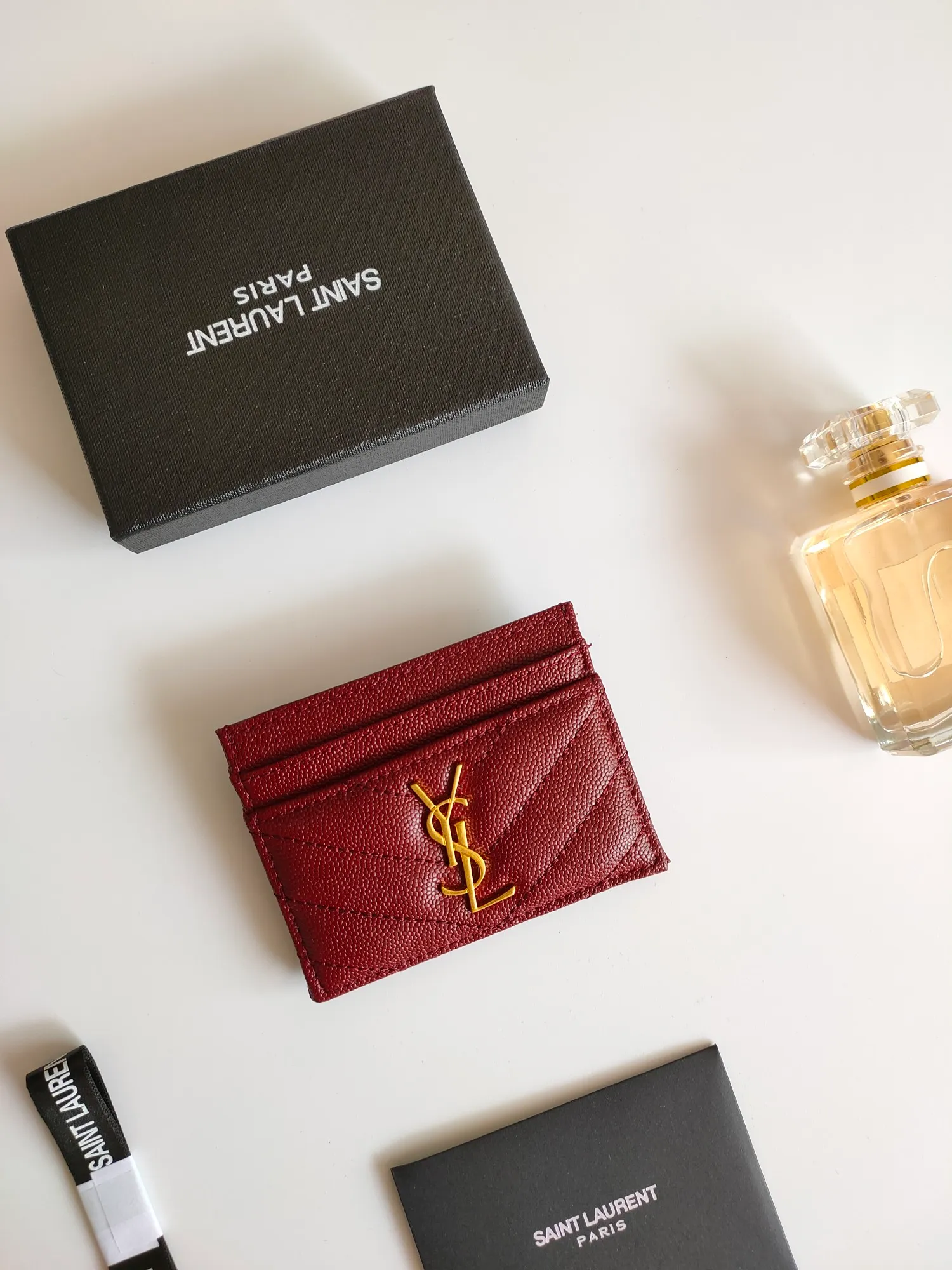 💰110 Yves Saint Laurent new products shipped👉Genuine pickup bag, cowhide ball pattern🎀Sheep pattern microfiber lining, jacquard stitching genuine leather credit card holder, metal interlocking YSL logo original single pair hardware, copy details😋Style number: 423291😎Size: 10.5×7.5×0.5cm