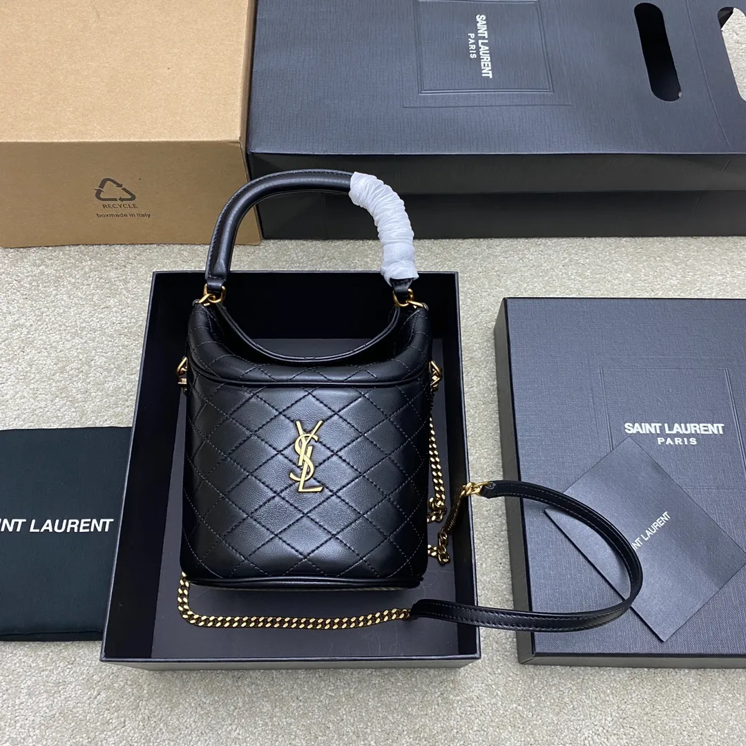 Black sheepskin/gold 🌈YSL Gaby series new bucket bag👑all sheepskin material👍super delicate and cute😘and very light top flip design, higher privacy and security, top handle and detachable chain shoulder strap, you can carry it in more ways, suitable for different occasions, it’s so beautiful👍20240780 Model: 763971 [original leather] Size: 19x17x15cm