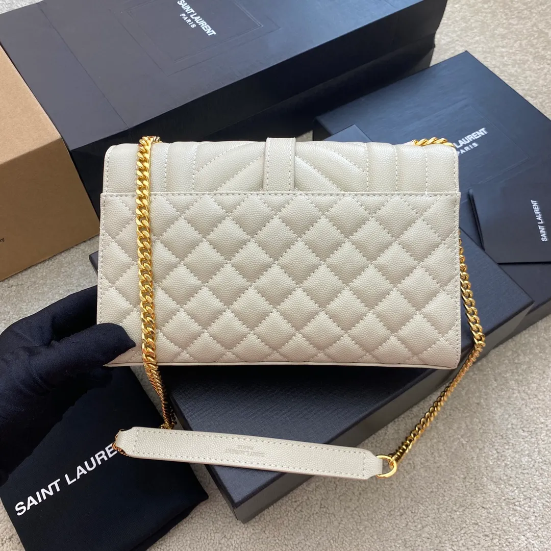 Milk white ball pattern/gold buckle 🌈YSL new style 𝑬𝒏𝒗𝒆𝒍𝒐𝒑𝒆#Small size 21CM Original grain embossed quilted genuine leather envelope bag is classic and timeless, the sky-high V pattern and rhombus caviar pattern, Italian ZP original cowhide with eye-catching Y family logo, elegant and fashionable all in one! Get it and it’s ZP! 20220680 Model: 600915 [original leather] Size: 21x13x6cm