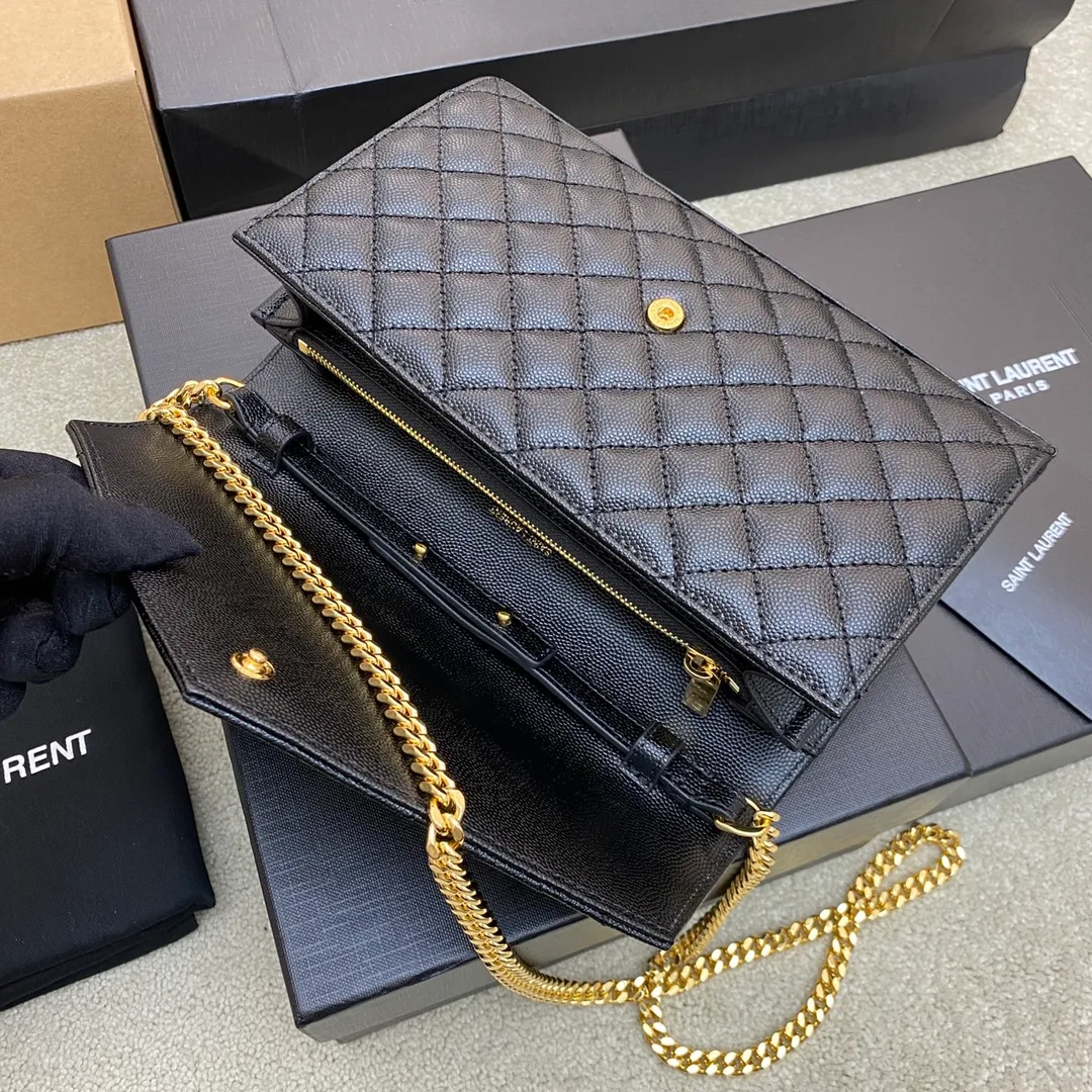 💰1300 black ball pattern/gold buckle 🌈YSL latest ENVELOPE Woc envelope bag ✉️Original caviar ball pattern, engraved inner zipper compartment, can be used as a clutch bag or as a shoulder bag. There are multiple card slots inside. Compact and practical 👍20220650 Model: 620280 [original leather] Size: 22.5x14x4cm