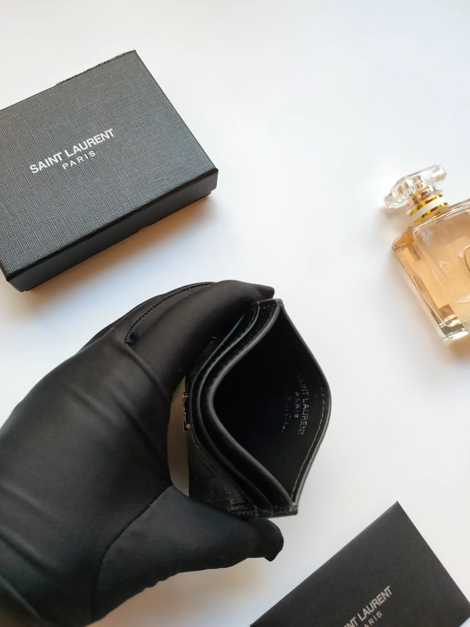 💰110 Saint Laurent new arrivals👉Genuine pickup bag, 🎀Earned with sheep pattern microfiber lining, crocodile pattern cowhide credit card holder, metal interlocking YSL logo original single pair hardware, copied details😋Style number: 423291😎Size: 10.5×7.5×0.5cm