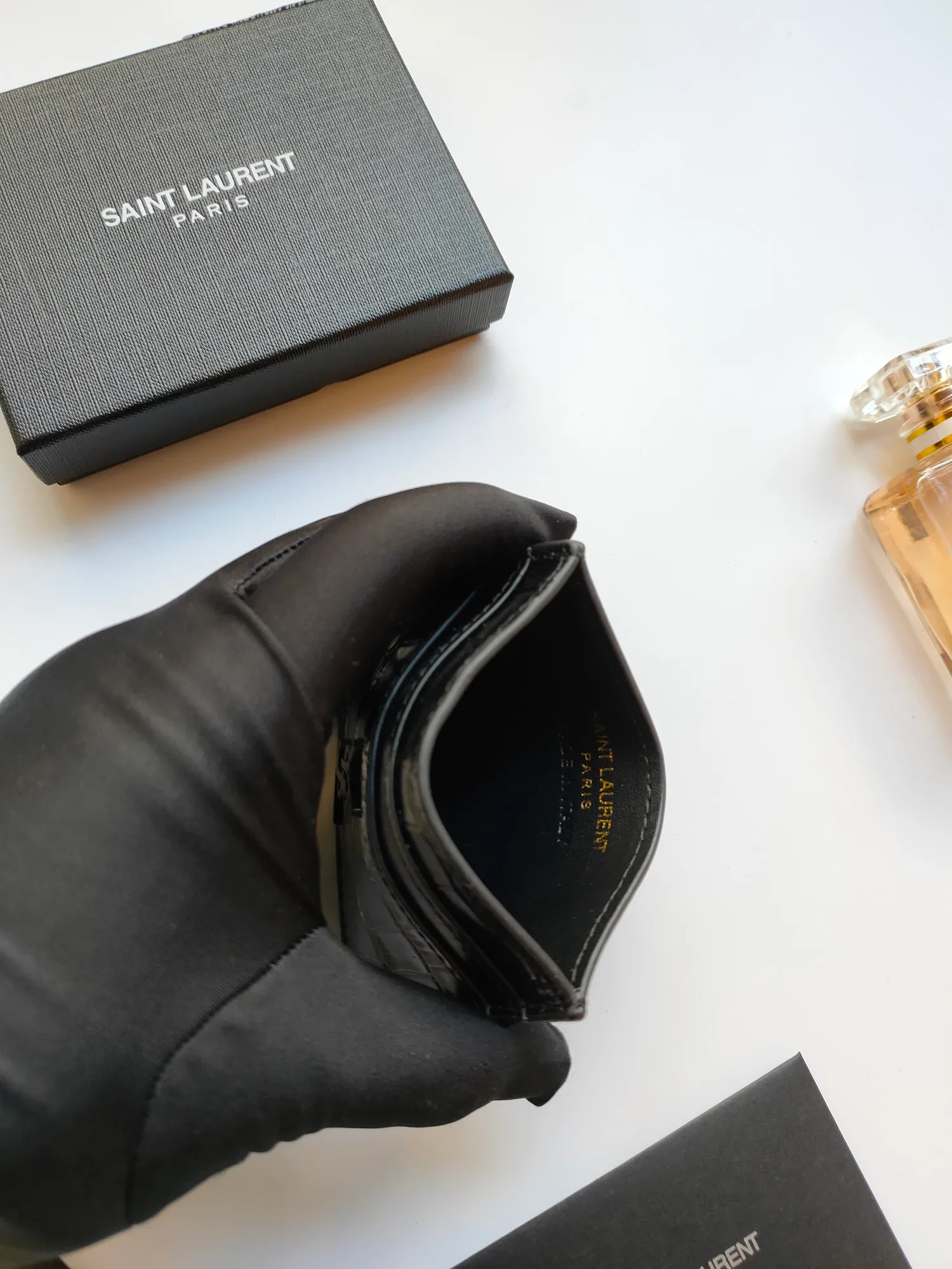 💰90 Yves Saint Laurent new product shipped👉Real pickup bag, 🎀With sheep pattern microfiber lining, crocodile pattern cowhide credit card holder, metal interlocking YSL logo original single-pair hardware, copied details 😋Style number: 423291😎Size: 10.5×7.5×0.5cm