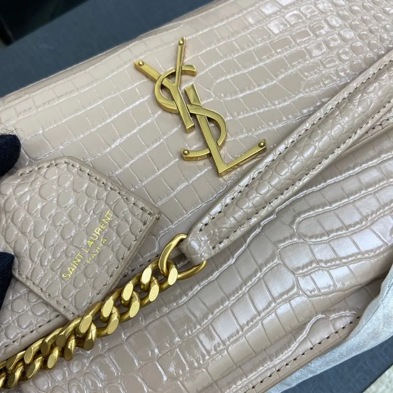 Milk tea color crocodile pattern/antique gold 🌈𝑺𝒖𝒏𝒔𝒆𝒕 𝟮𝟮𝒄𝒎#Classic luxurious crocodile pattern sunset bag original leather version! Friends who like crocodile pattern bags cannot miss this one! High-quality genuine leather, genuine mold-opening hardware, pursuing every detail, striving to be infinitely close to ZP👍20210750 Size: 22x8x16cm Model: 442906 [Original leather]