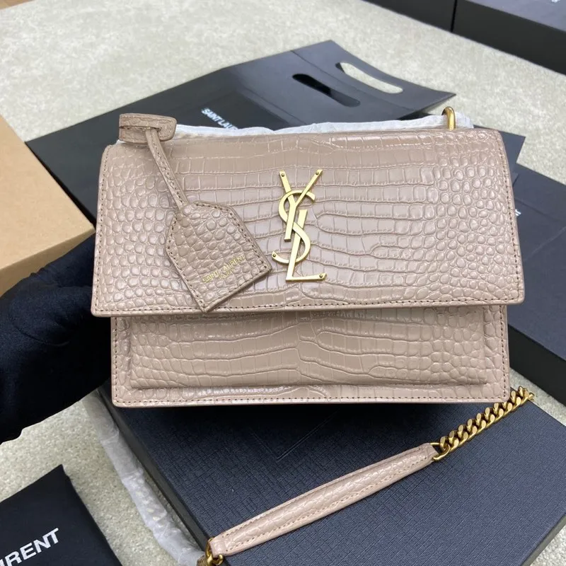Milk tea color crocodile pattern/antique gold 🌈𝑺𝒖𝒏𝒔𝒆𝒕 𝟮𝟮𝒄𝒎#Classic luxurious crocodile pattern sunset bag original leather version! Friends who like crocodile pattern bags cannot miss this one! High-quality genuine leather, genuine mold-opening hardware, pursuing every detail, striving to be infinitely close to ZP👍20210750 Size: 22x8x16cm Model: 442906 [Original leather]