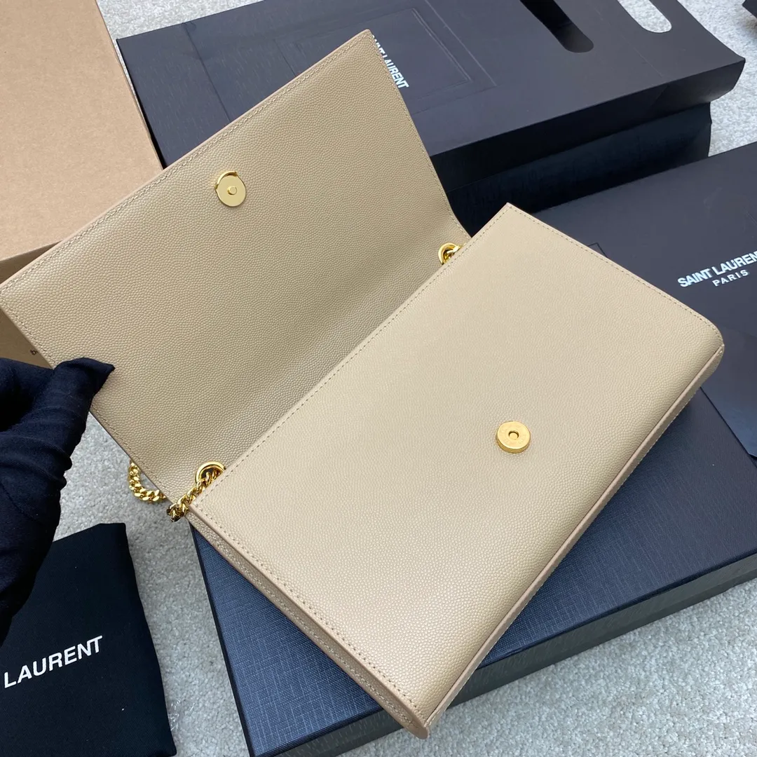 💰1260 Apricot ball pattern/gold buckle [original leather] 🌈Y’s most classic style Kate chain crossbody bag! A versatile style that is a must-have in every girl’s wardrobe! High-quality original South African cowhide, wear-resistant and scratch-resistant, no need to take special care of it💫Believe me, kate is definitely an eternal classic. No one would dare to say they are fashionable without a Y family tassel bag👍20210630 Model: 354021 [original leather] Size: 24*14.5*5.5cm