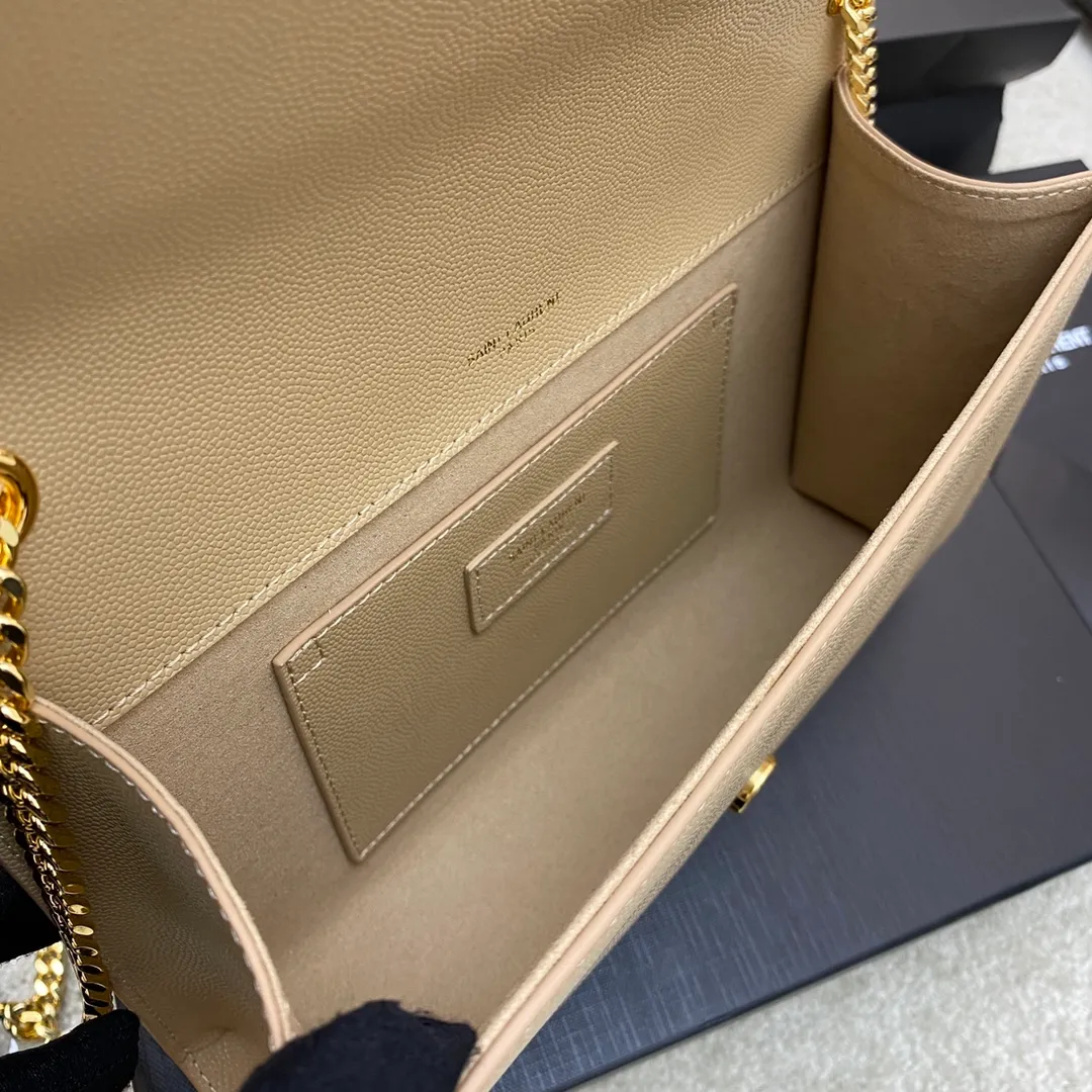 💰1260 Apricot ball pattern/gold buckle [original leather] 🌈Y’s most classic style Kate chain crossbody bag! A versatile style that is a must-have in every girl’s wardrobe! High-quality original South African cowhide, wear-resistant and scratch-resistant, no need to take special care of it💫Believe me, kate is definitely an eternal classic. No one would dare to say they are fashionable without a Y family tassel bag👍20210630 Model: 354021 [original leather] Size: 24*14.5*5.5cm