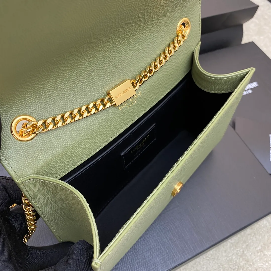 💰1260 Avocado green ball pattern/gold buckle 🌈KATE The most classic style and the most practical size. The core design of this series is the Y logo. Mr. Yves Saint Laurent invited poster artist Cassandre to design it. The three letters are superimposed on each other, which is simple and avant-garde. High-quality crocodile pattern cowhide, wear-resistant and scratch-resistant! Definitely a timeless classic! No Y family tassel bag dares to say that they are fashionable👍20210630 Model: 377629 [original leather] Size: 20*12.5*5cm