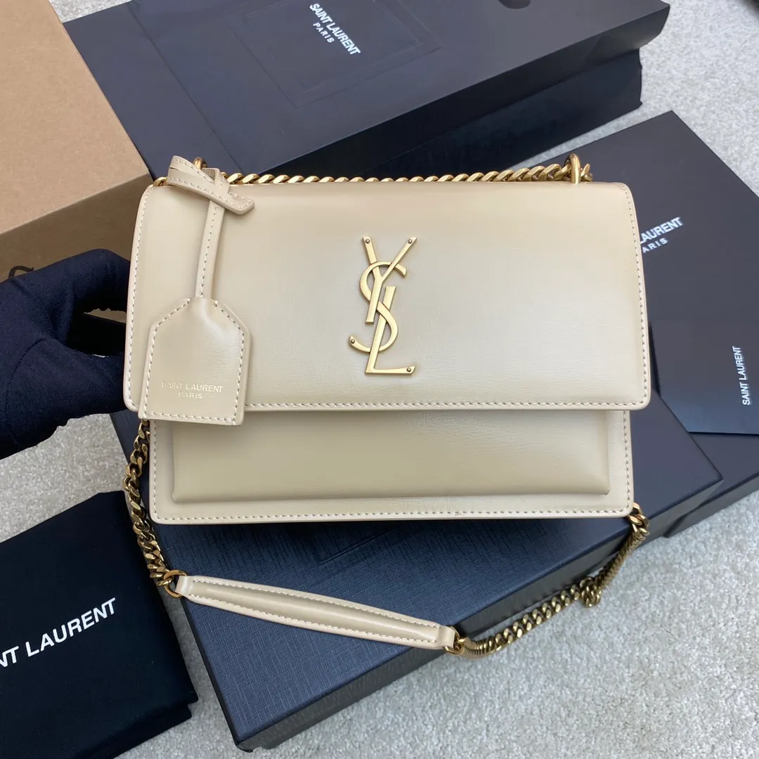 💰1500 Apricot toothpick pattern/gold 🌈𝑺𝒖𝒏𝒔𝒆𝒕 𝟮𝟮𝒄𝒎#Classic luxury toothpick pattern sunset bag original leather version! Friends who like toothpick pattern bags cannot miss this one! High-quality genuine leather, genuine mold-making hardware, pursuing every detail, striving to be infinitely close to genuine 👍20210750 Size: 22x8x16cm Model: 442906 [Original leather]
