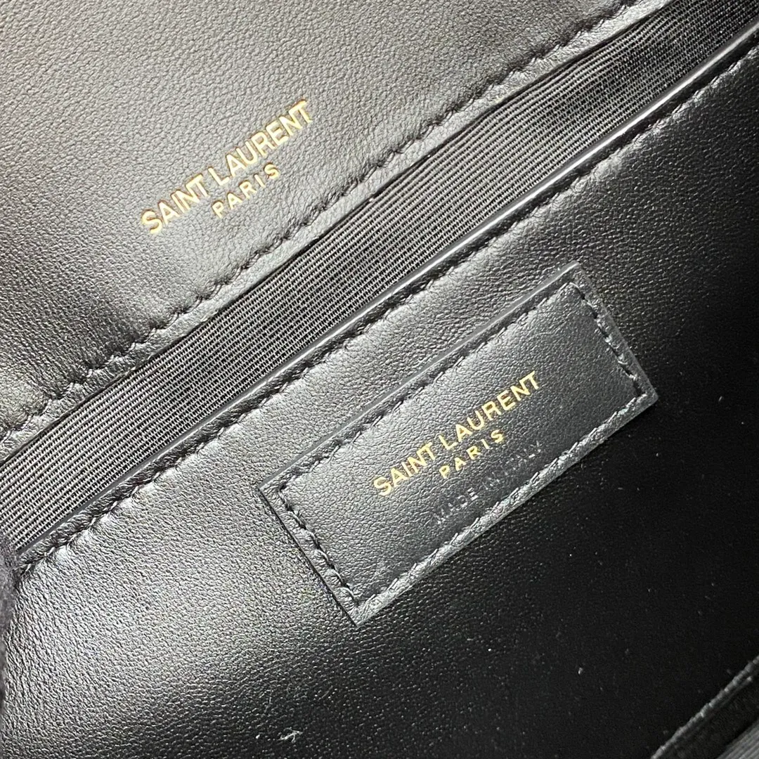 Black sheepskin/gold 🌈New YSL Niki medium size original black plain sheepskin🐏 Very soft to the touch, practical and fashionable! Nlkl's popularity has spread across all major fashion platforms. It can be carried diagonally on one shoulder and is a versatile item! 20230780 Model: 498892 [original leather] Size: 22x16.5x7.5cm