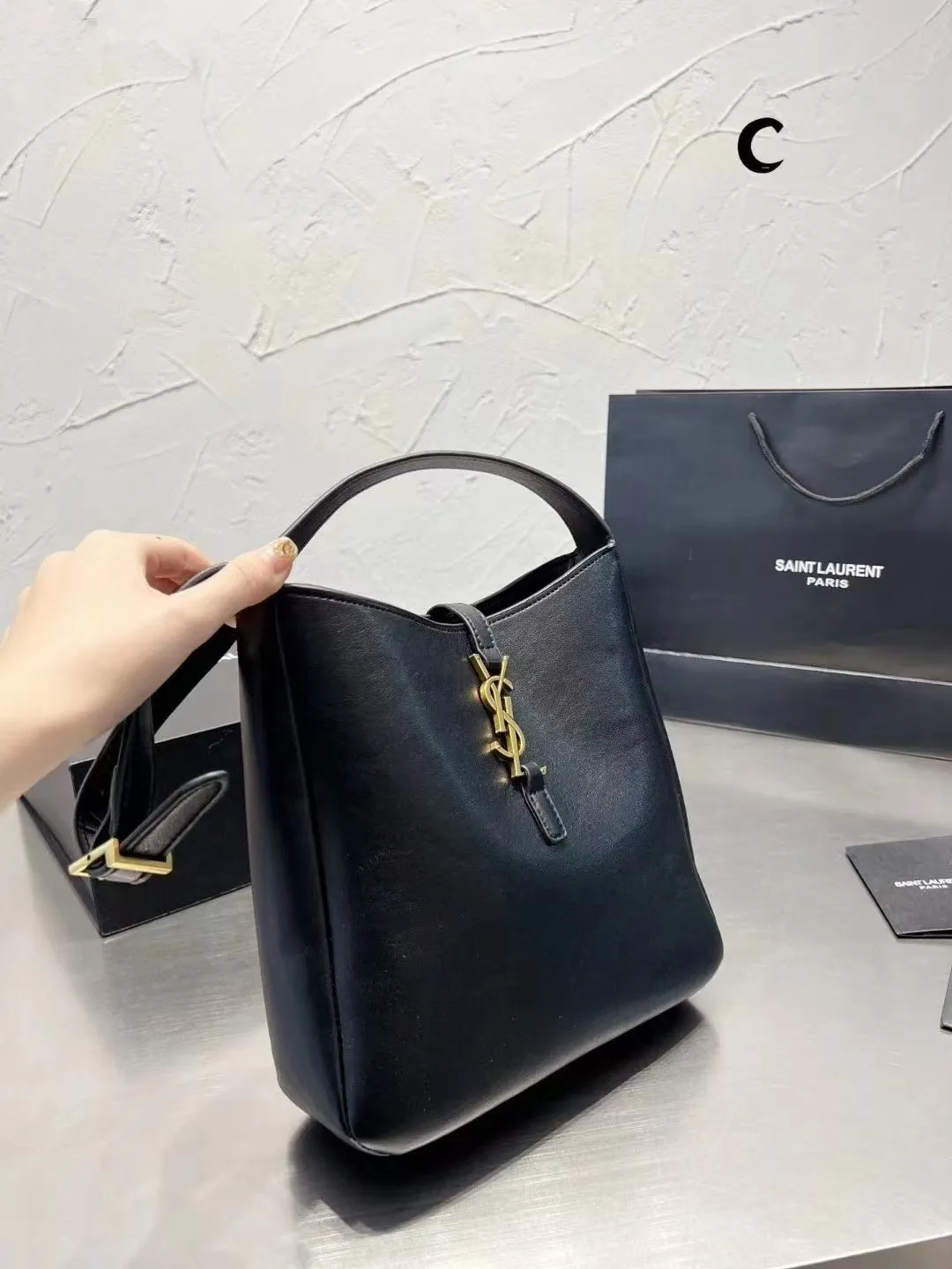 All categories Official website "Brand Women's Bags" Women's Bags 💙 YSL Fine imitation YSL, high imitation YSL bags, YSL crossbody bags, 2023 official latest version YSL bucket bag, YSL bag factory, recommended bags, size: 27-26CM