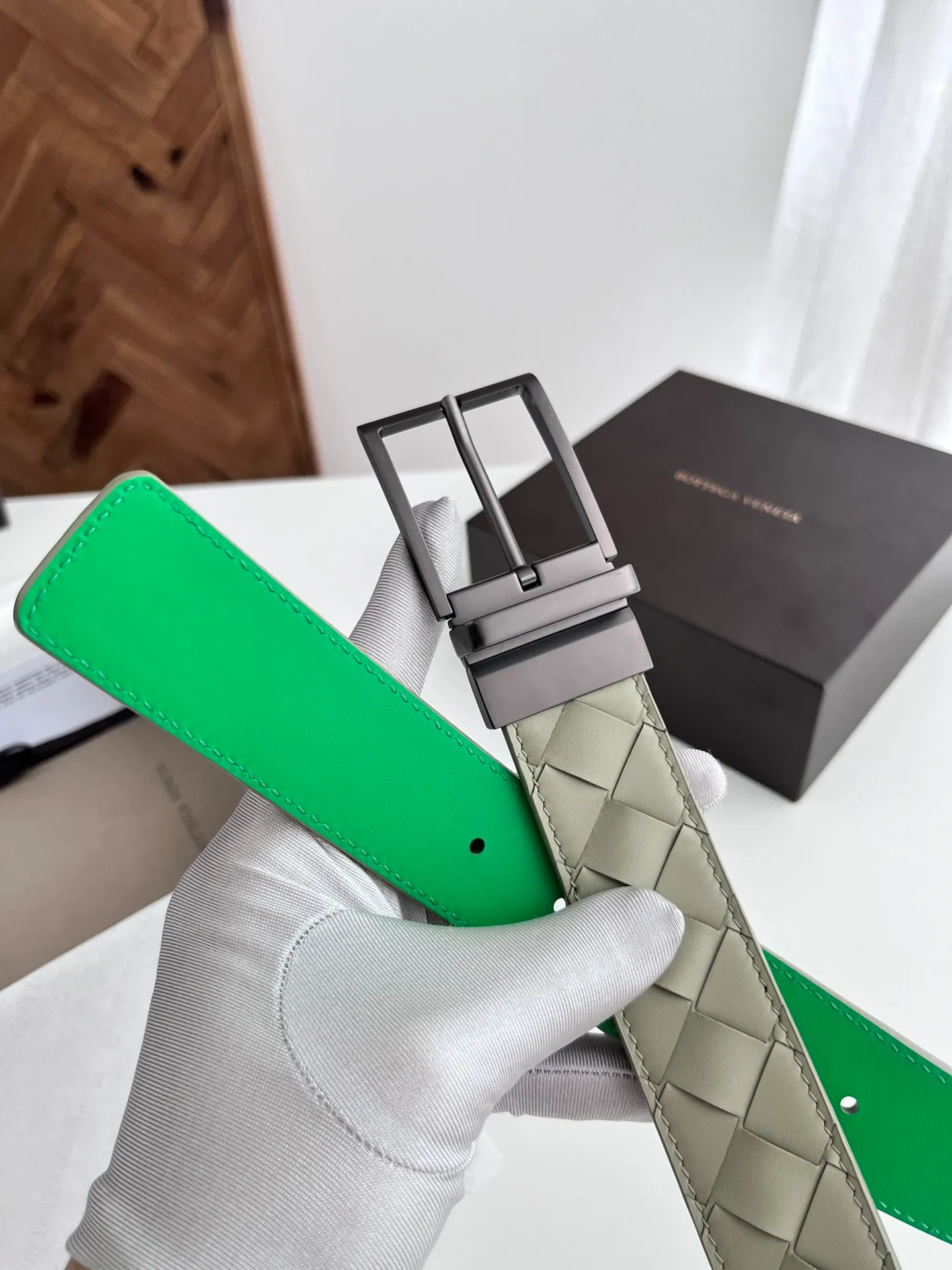 💰560💰Full package💰 💍Purchase level BV 2024 latest men's woven belt, double-sided, pure handmade intreccio large plaid weaving, double-sided Italian calfskin with slightly retro silver rotatable pin buckle, width 35MM
