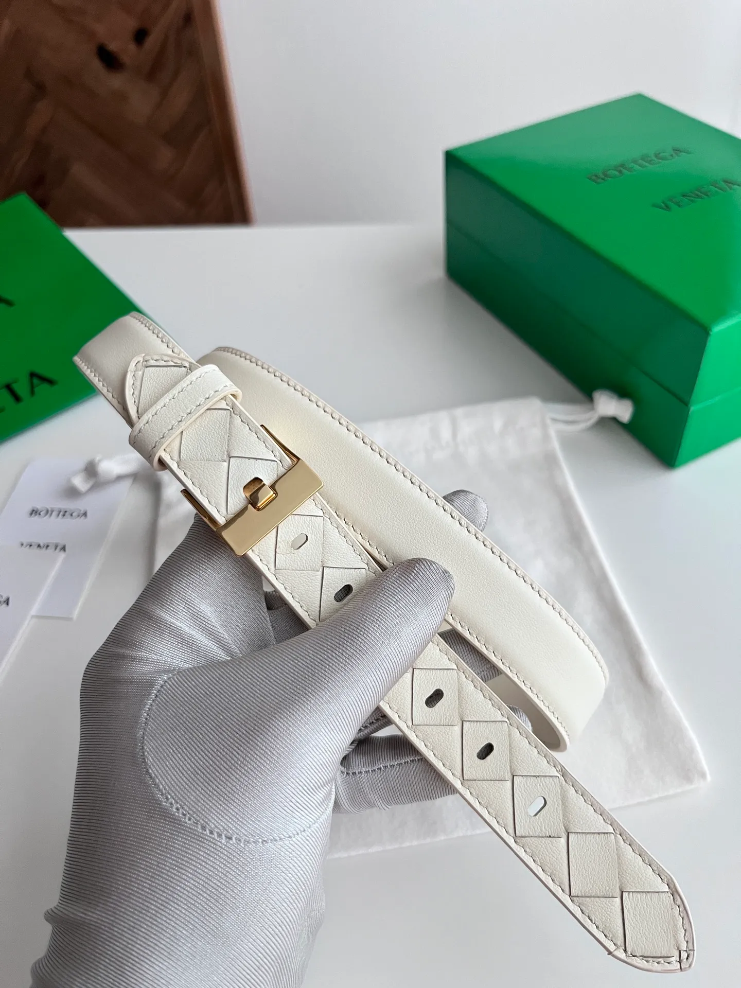 💰520💰Full set of packaging💰 💍Purchase grade BV⚡️🌹2025 new women's woven➕plain splicing combination belt Italian calfskin with slightly retro gold buckle design buckle head⚡️🌹Width 2.5cm