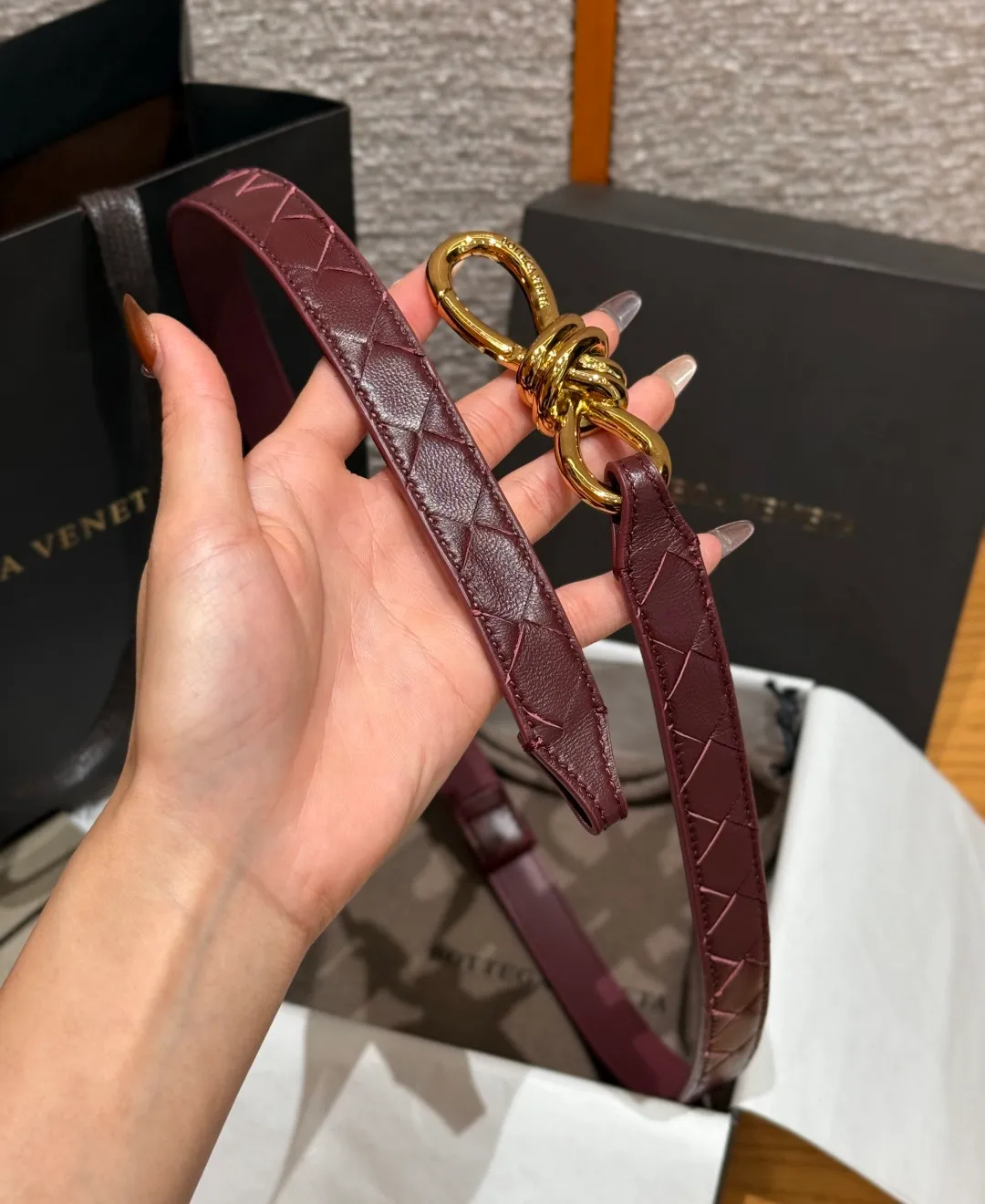 💰560💰Full package💰 💍Purchase level Bv⚡️🌹Andimo belt lntreciato braided leather belt metal knot buckle, hook closure, made of cowhide, lined cowhide, Muse brass finish. Width: 2.0cm