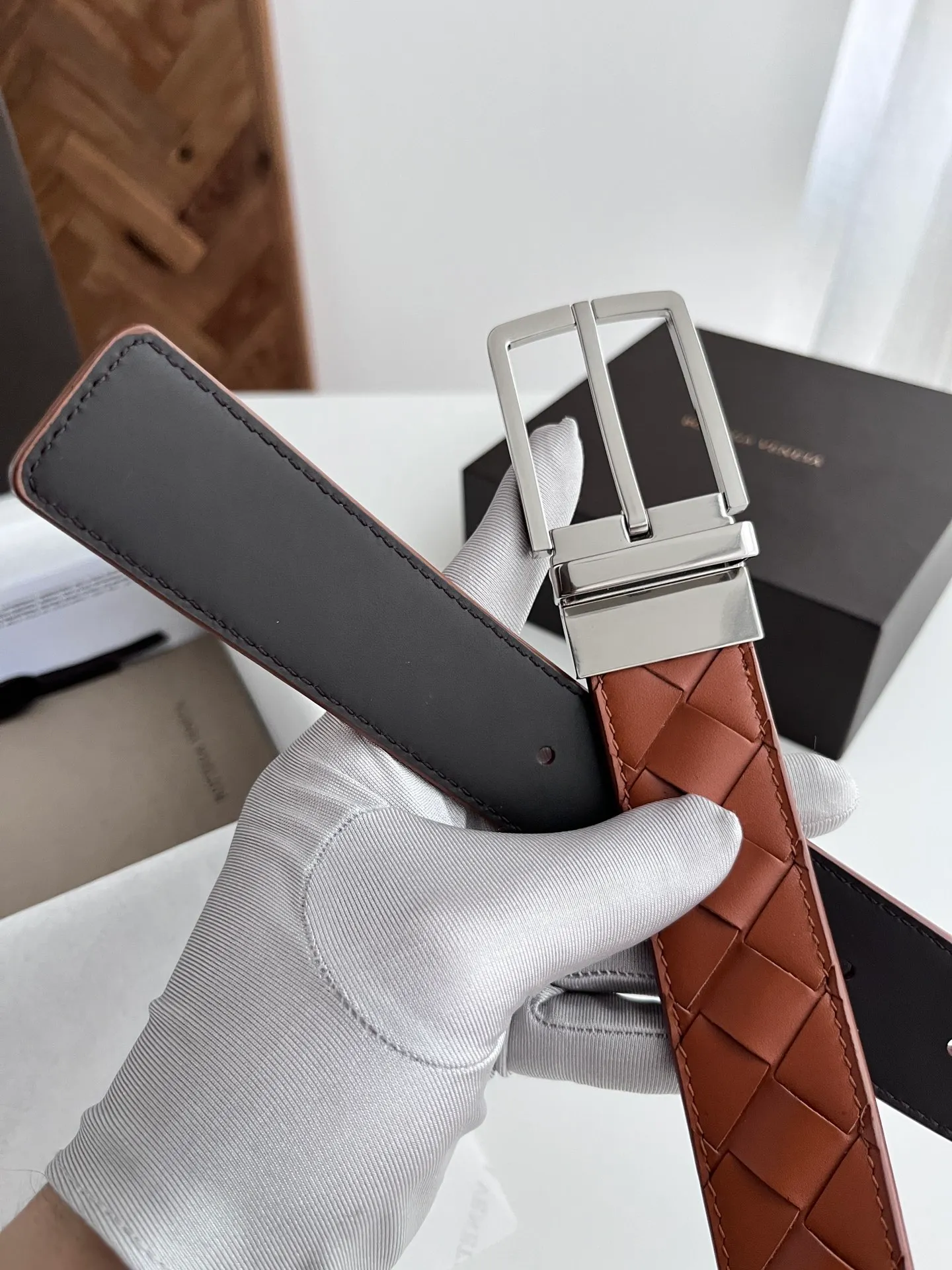 💰560💰Full package💰 💍Purchase level BV latest men's woven belt, double-sided, handmade intreccio large plaid weaving, double-sided Italian calfskin with vacuum gun color rotatable pin buckle, width 35MM