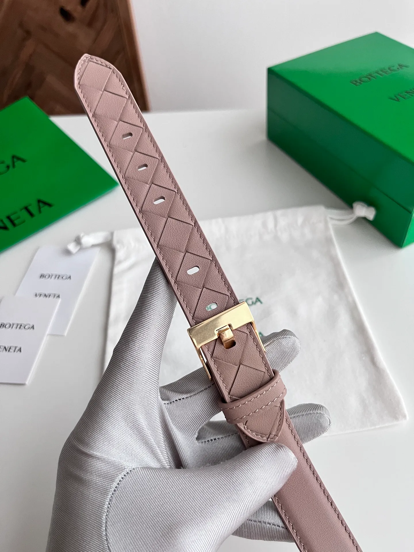 💰520💰Full set of packaging💰 💍Purchase grade BV⚡️🌹2025 new women's woven➕plain splicing combination belt Italian calfskin with slightly retro gold buckle design buckle head⚡️🌹Width 2.5cm