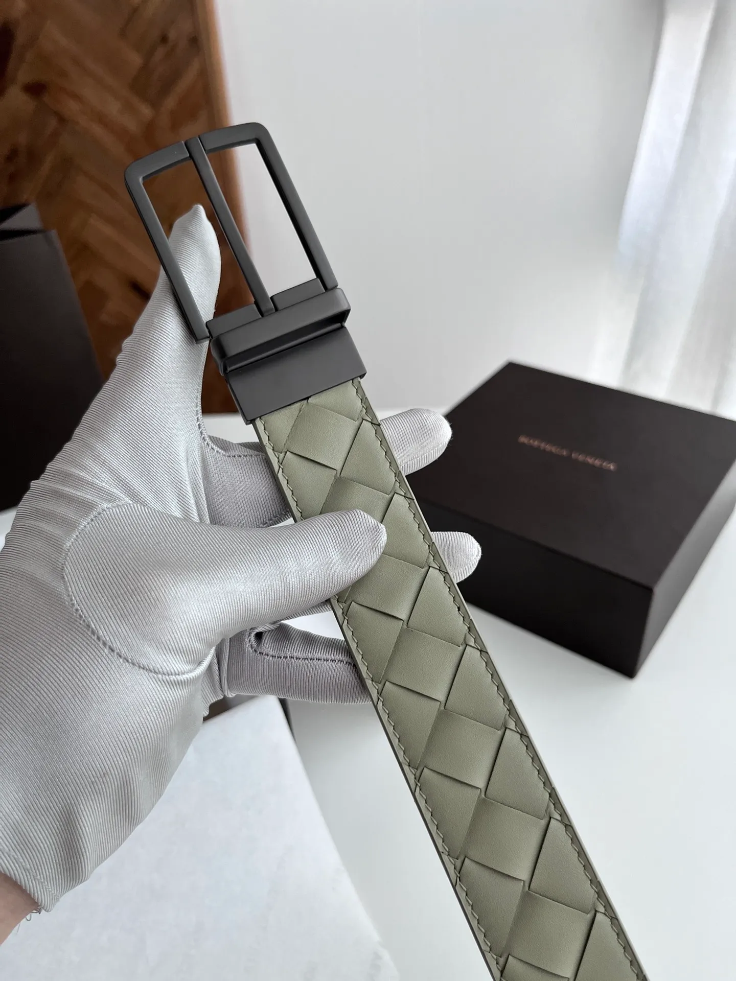 💰560💰Full package💰 💍Purchase level BV latest men's woven belt, double-sided, handmade intreccio large plaid weaving, double-sided Italian calfskin with vacuum gun color rotatable pin buckle, width 35MM