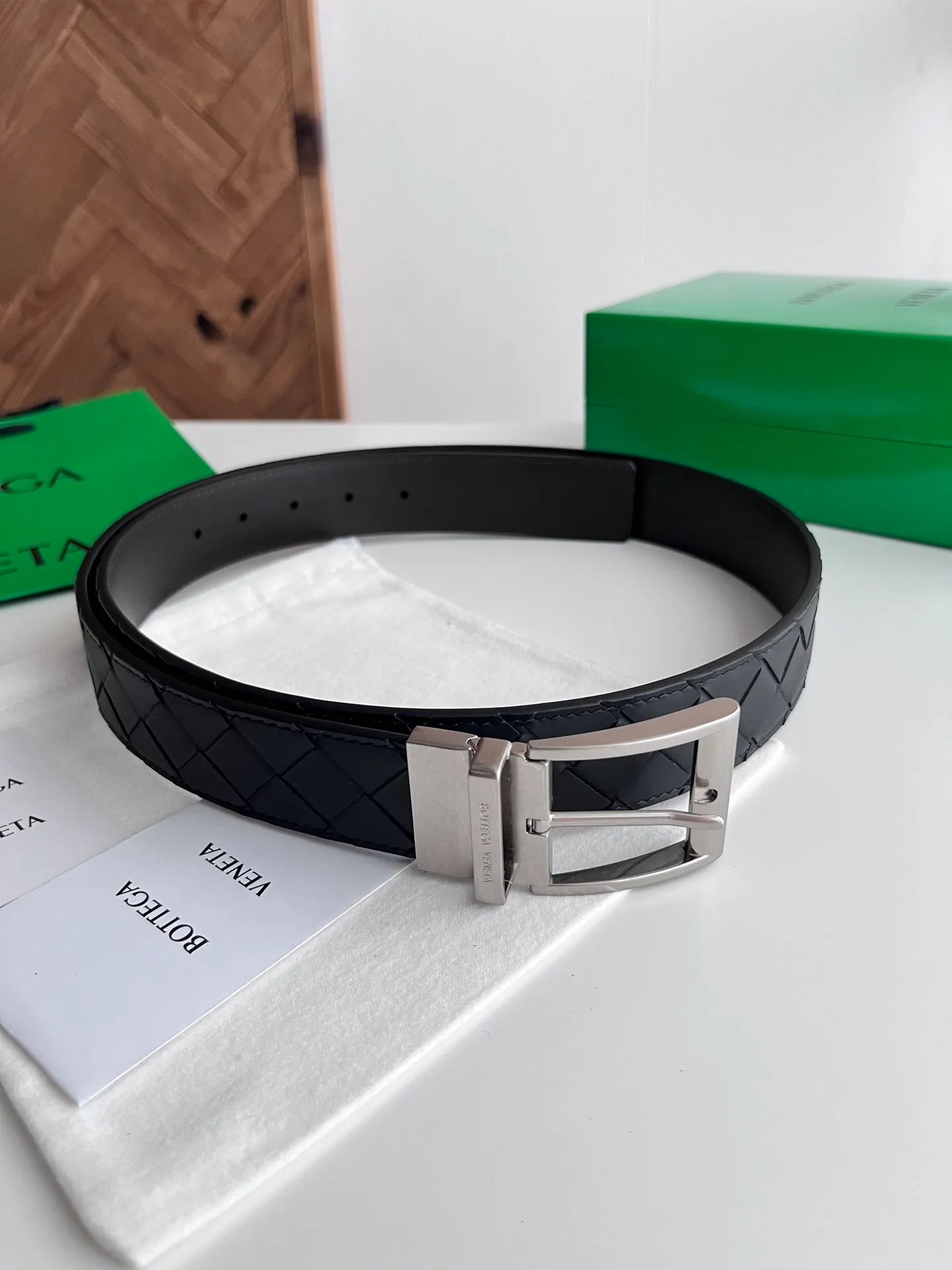 💰560💰Complete package💰 💍Purchase level Bv⚡️🌹2025 latest men's woven belt, double-sided, pure handmade intreccio large plaid weaving, double-sided Italian calfskin with vacuum gun color rotatable pin buckle, logo on the front, belt width 35MM
