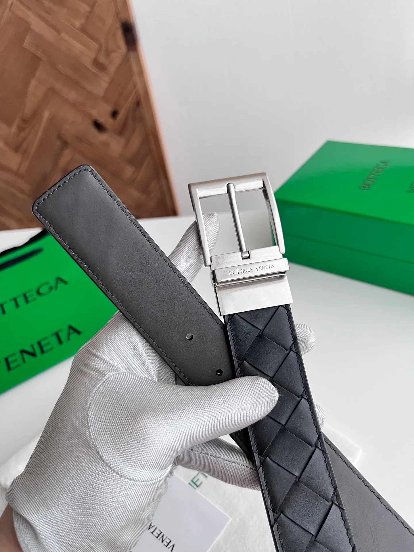 💰560💰Complete package💰 💍Purchase level Bv⚡️🌹2025 latest men's woven belt, double-sided, pure handmade intreccio large plaid weaving, double-sided Italian calfskin with vacuum gun color rotatable pin buckle, logo on the front, belt width 35MM