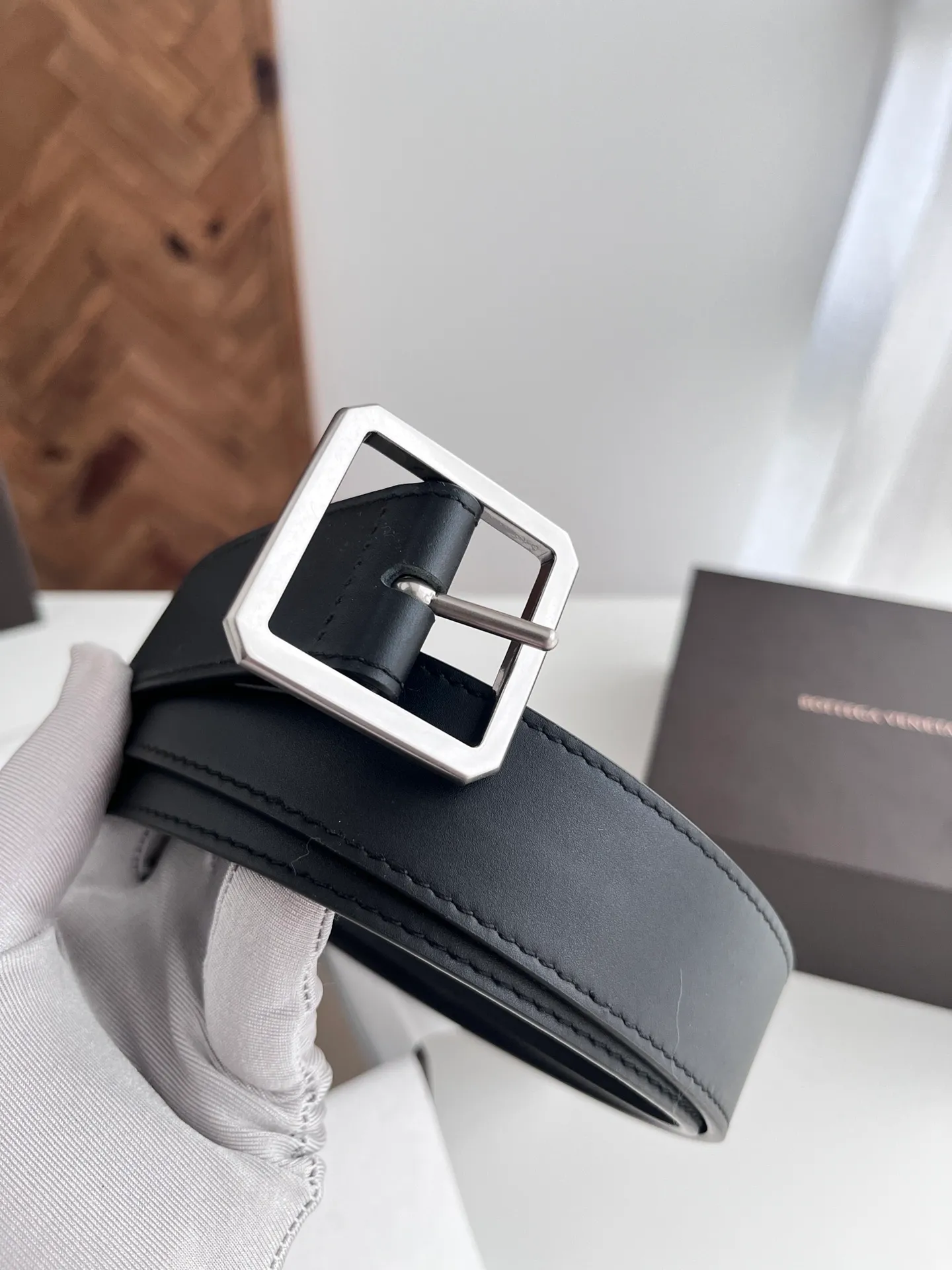 💰520💰Full package💰 💍Purchase level Bv⚡️🌹The latest men’s flat belt⚡️🌹Double-sided Italian calfskin with slightly retro silver square pin buckle⚡️🌹Width 3.5cm