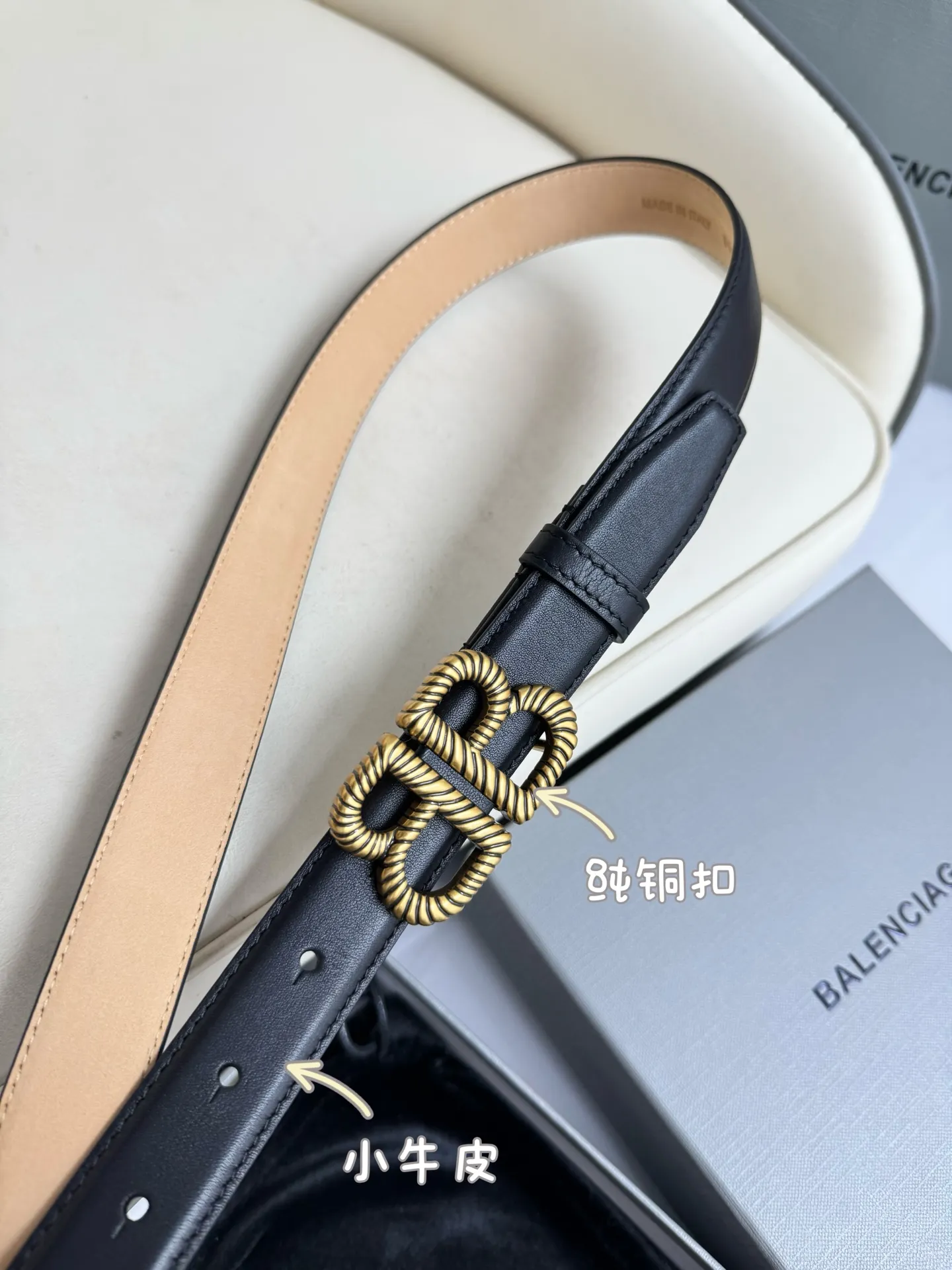 💰480💰Full package💰 💍Purchase level Balenciaga width 2.5cm is a French luxury brand, one of the most influential brands in the fashion industry. The designer originates from: urban fashion trend and unique design style, made of imported calfskin; paired with pure copper retro hardware to make it more attractive. A versatile product worth owning