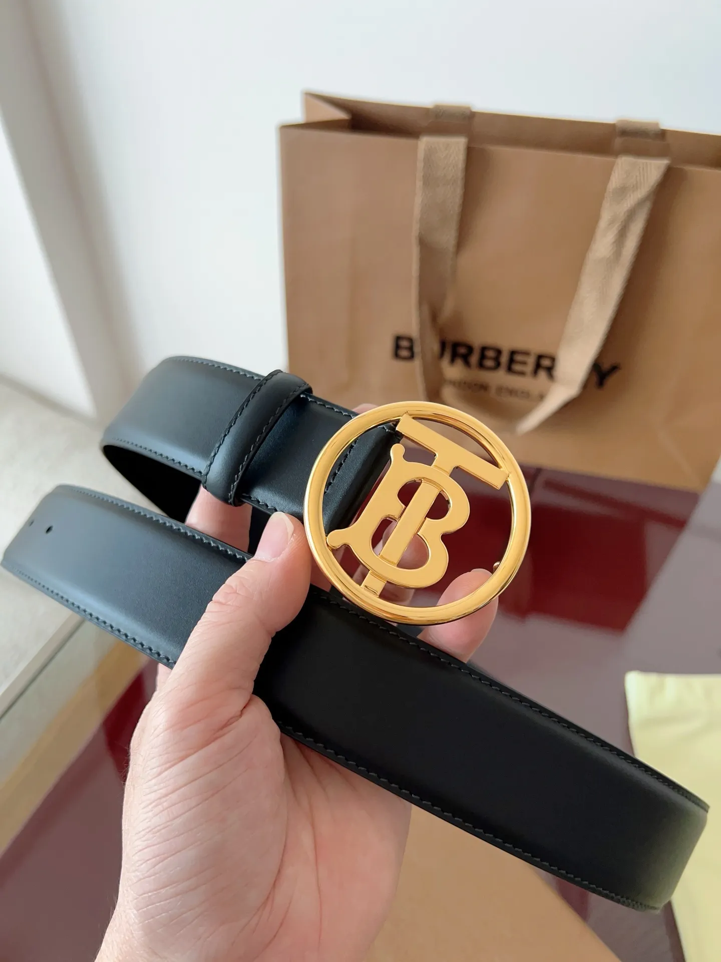 💰520💰Full package💰 💍Purchase grade "Burberry" Burberry🇬🇧British original leather, black full leather/The quality is beyond doubt. There is no better, only the best. Size 4.0cm