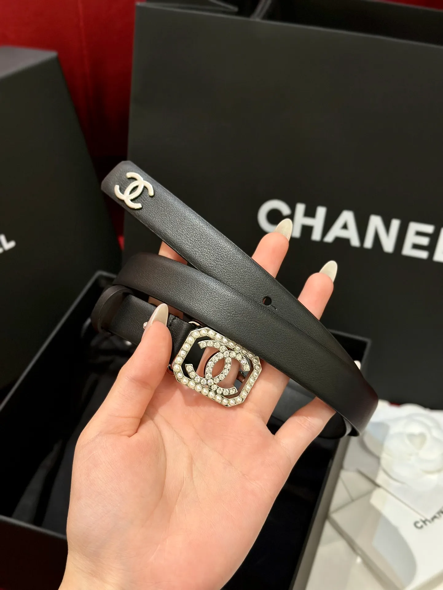 💰480💰Full package💰 💍Purchase level CHANEL⚡️🌹Latest fashion styles for women‼ ️‼ ️ The tail has a double C classic logo, top quality, genuine molded high-end custom leather hardware, custom pure steel hardware buckles, the belt adopts an elastic waist design to achieve a slimming effect, genuine positioning logo printing, comparable to the genuine product ⚡️🌹 Width 2.0cm