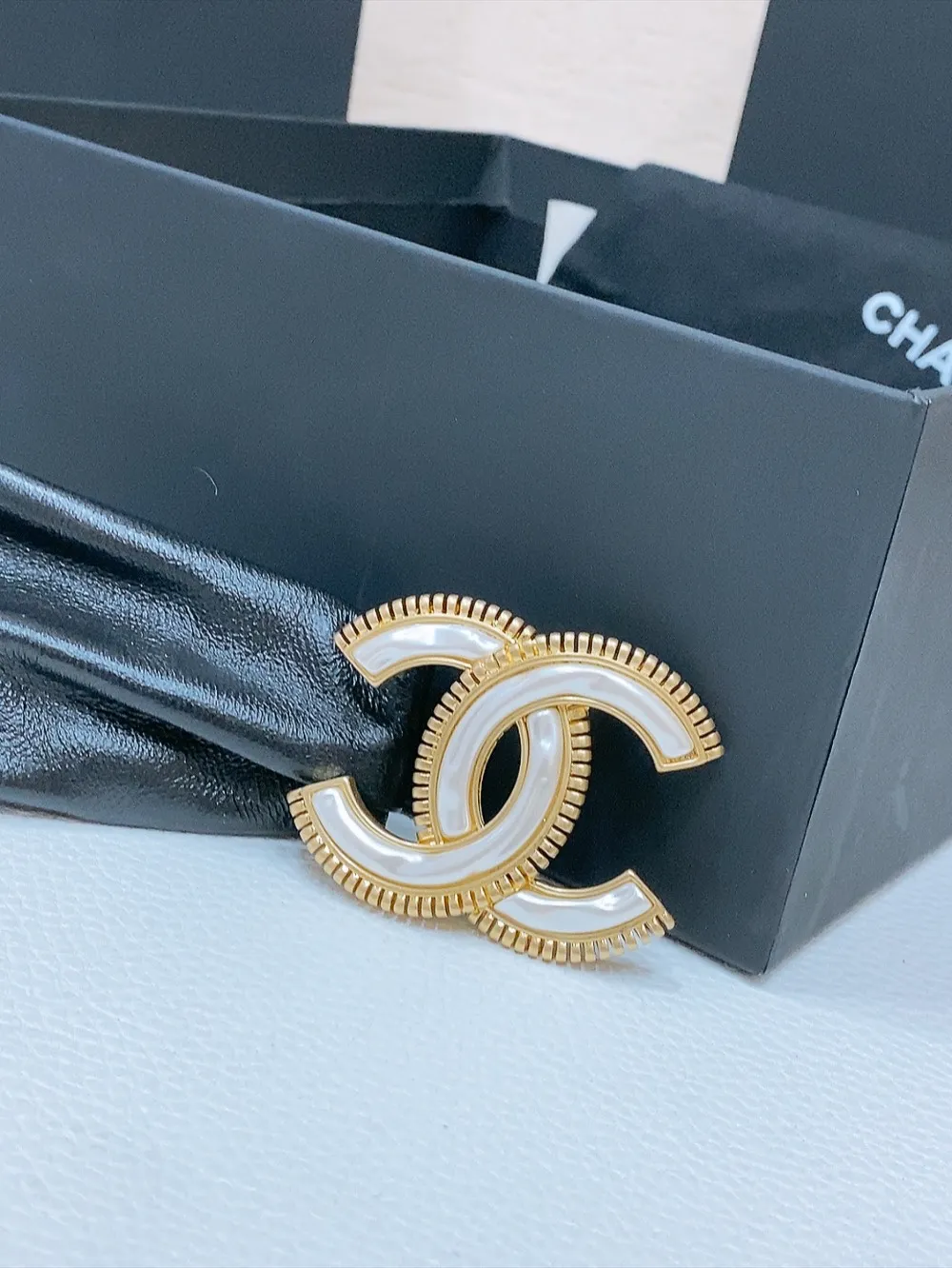 💰520💰Full package💰 💍Purchase grade Chanel⚡️Glossy CC brass buckle. ⚡️Sheepskin elastic belt with excellent elasticity ⚡️3.0cm boutique, soft to the touch⚡️The code number includes buckle 70, 75, 80, 85, 90
