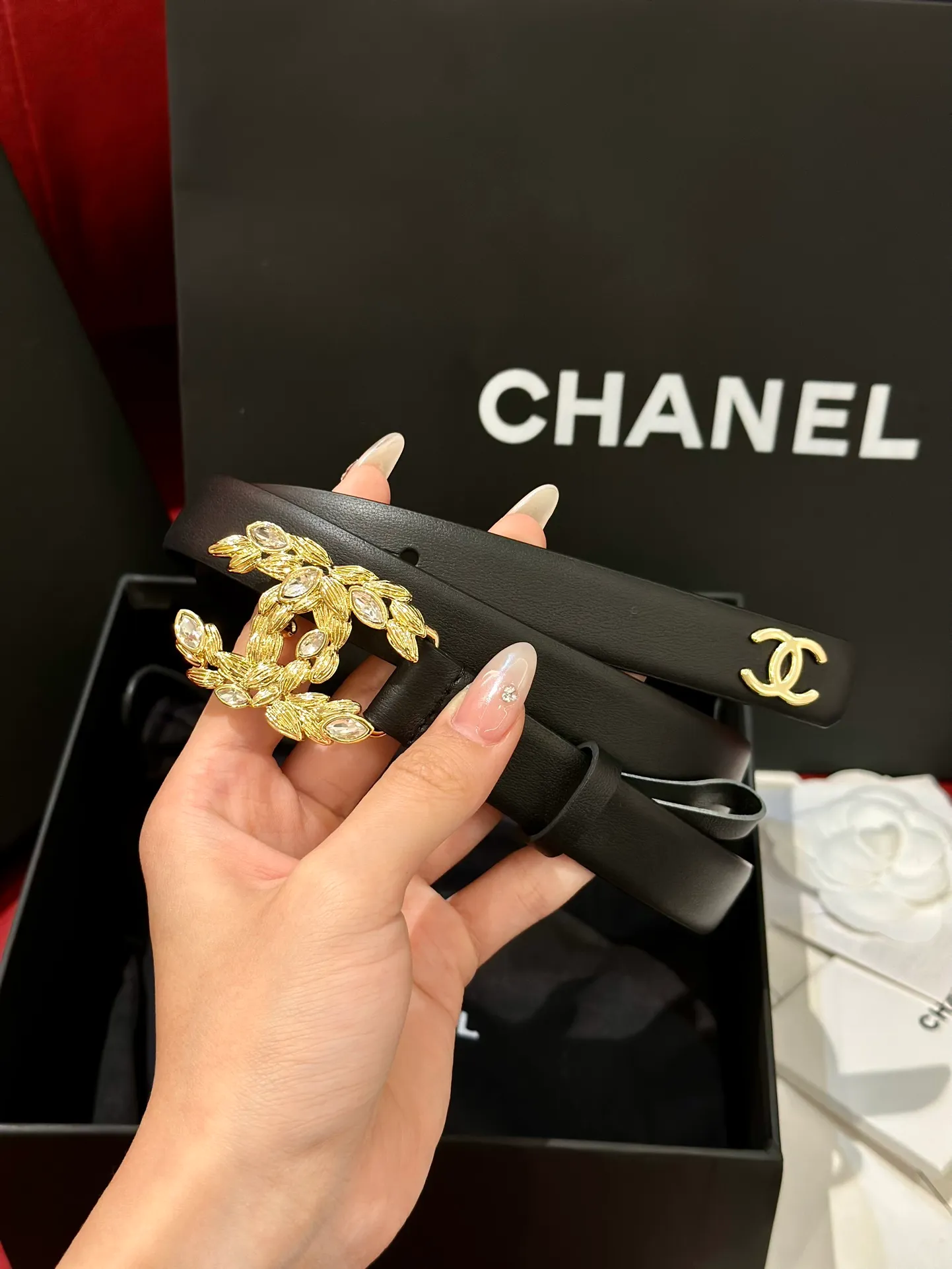 💰480💰Full package💰 💍Purchase level CHANEL⚡️🌹Latest fashion styles for women‼ ️‼ ️ The tail has a double C classic logo, top quality, genuine molded high-end custom leather hardware, custom pure steel hardware buckles, the belt adopts an elastic waist design to achieve a slimming effect, genuine positioning logo printing, comparable to the genuine product ⚡️🌹 Width 2.0cm