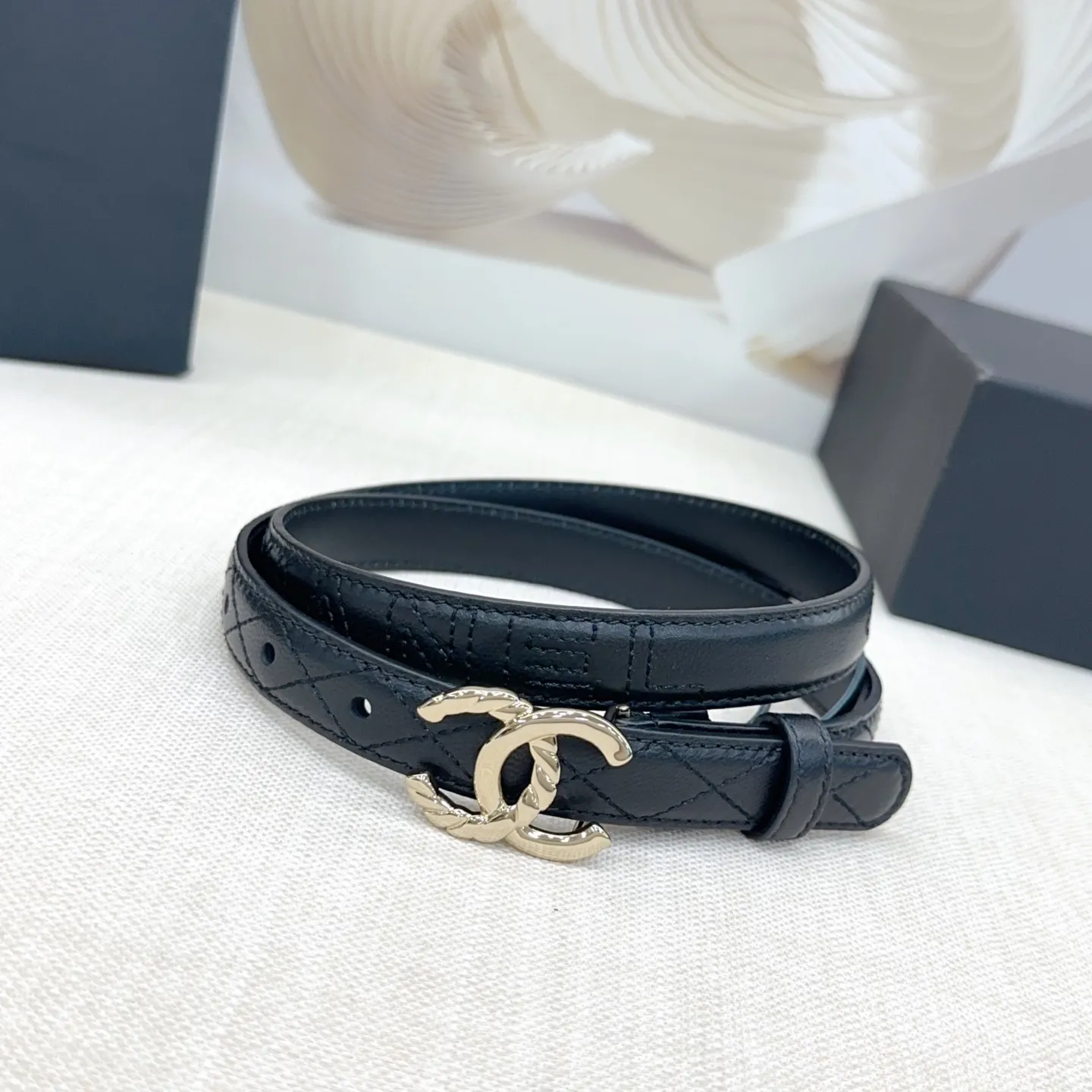 💰480💰Full package💰 💍Purchasing-grade Chanel belt⚡️🌹Width 2.0cm, double-sided first-layer cowhide, length 75-100cm European⚡️🌹Copper hardware buckle original mold opening and customization