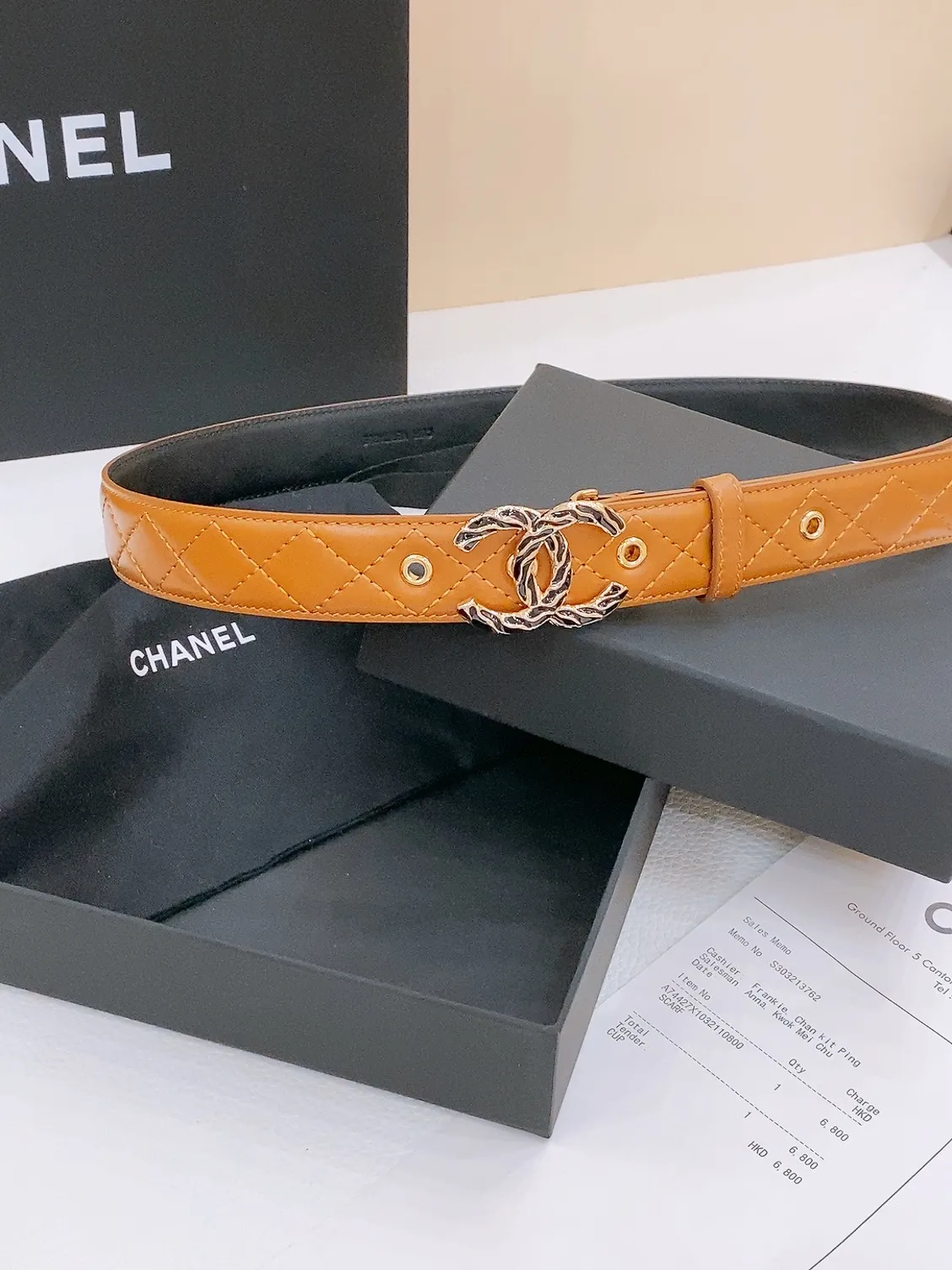 💰480💰Full package💰 💍Purchasing agent level Chanel CC Logo diamond belt for women, round metal double C letter logo, made of diamond sheepskin, the sheepskin texture is super soft, the hardware buckle is very well made, showing the waist shape, very versatile, it is very nice to match with skirts, windbreakers and jeans. Width 3.0cm