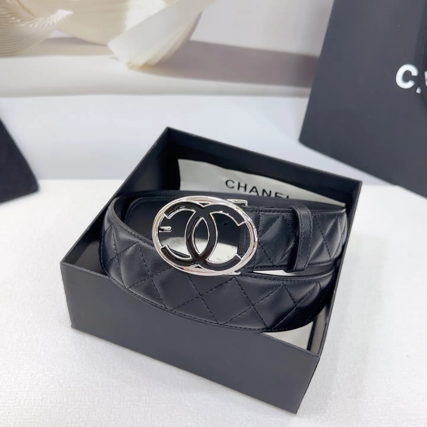 💰520💰Full package💰 💍Purchasing-grade Chanel belt⚡️🌹4.0cm double-sided first-layer sheepskin⚡️🌹Length.75.80.85.90.95.100.105 Euro⚡️🌹Customized original mold with copper hardware buckle