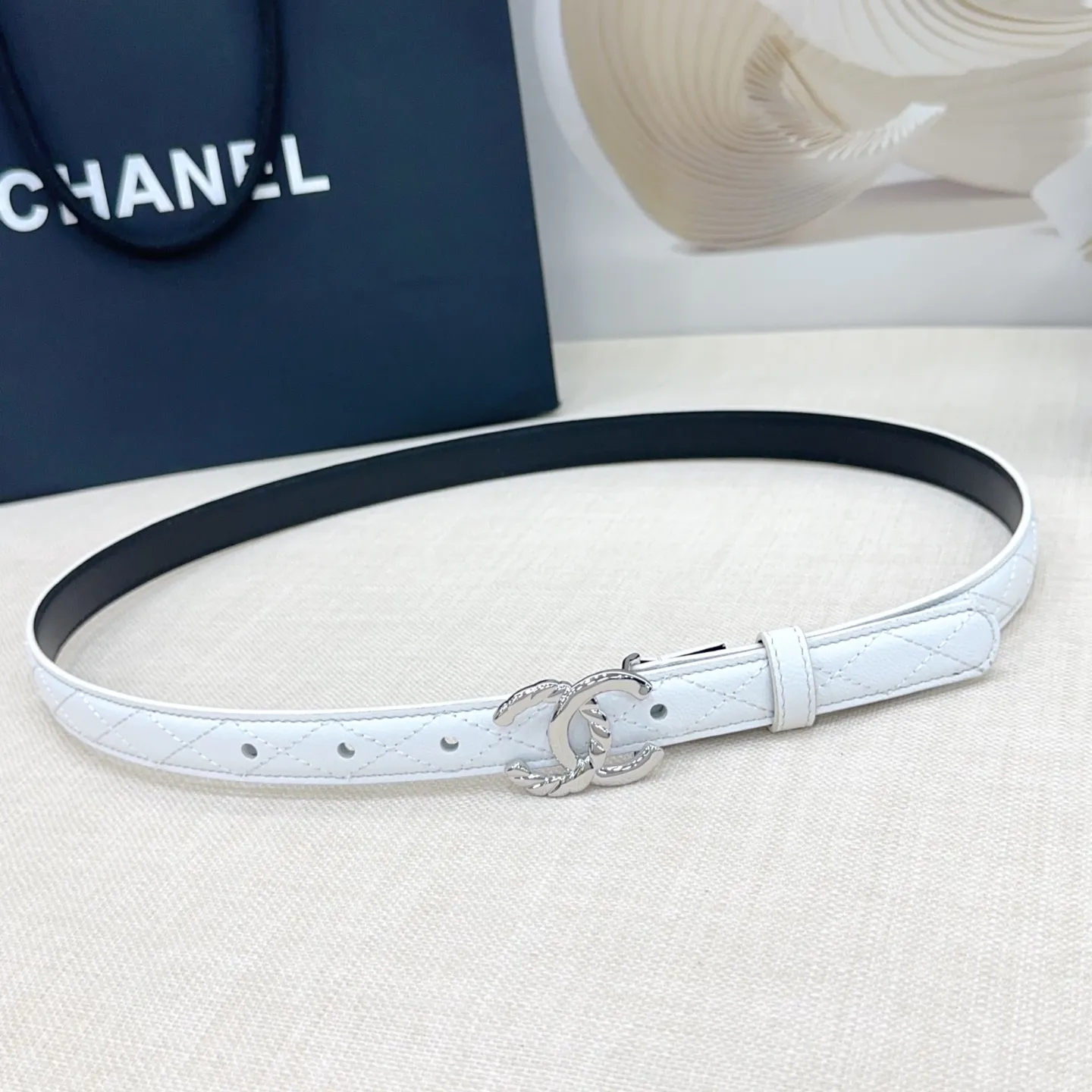 💰480💰Full package💰 💍Purchasing-grade Chanel belt⚡️🌹Width 2.0cm, double-sided first-layer cowhide, length 75-100cm European⚡️🌹Copper hardware buckle original mold opening and customization