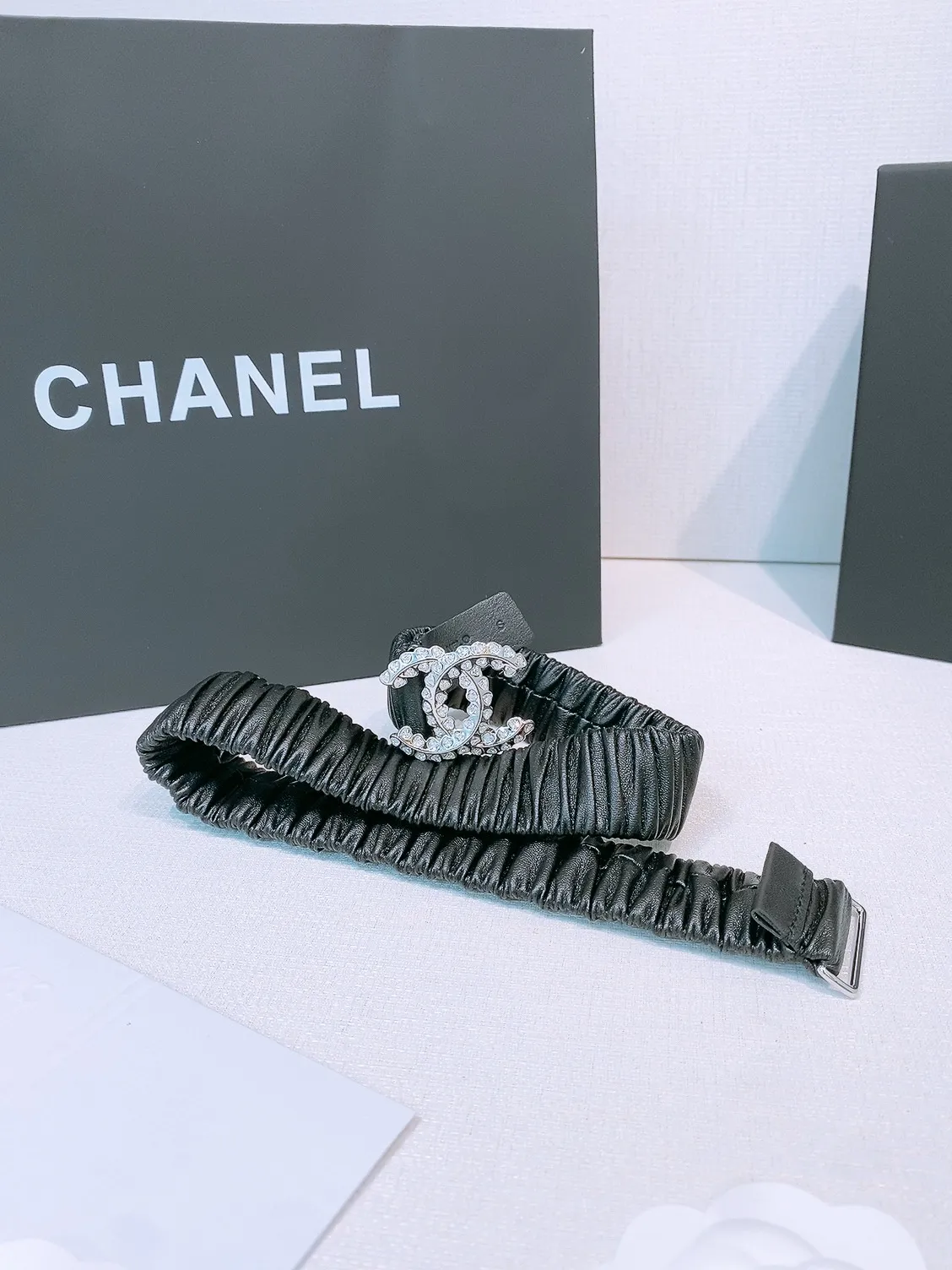 💰460💰Full package💰 💍Purchase level Chanel ⚡️🌹chanel 25c cc rhinestones Brass logo buckle Calfskin Silver metal and gold metal 3.0cm boutique Full of elasticity Versatile Elegant Size including buckle S=65cm total length (available 75, 80, 85) M=70cm L =75cm XL=80cm, one size can be used in 3 to 4 sizes!