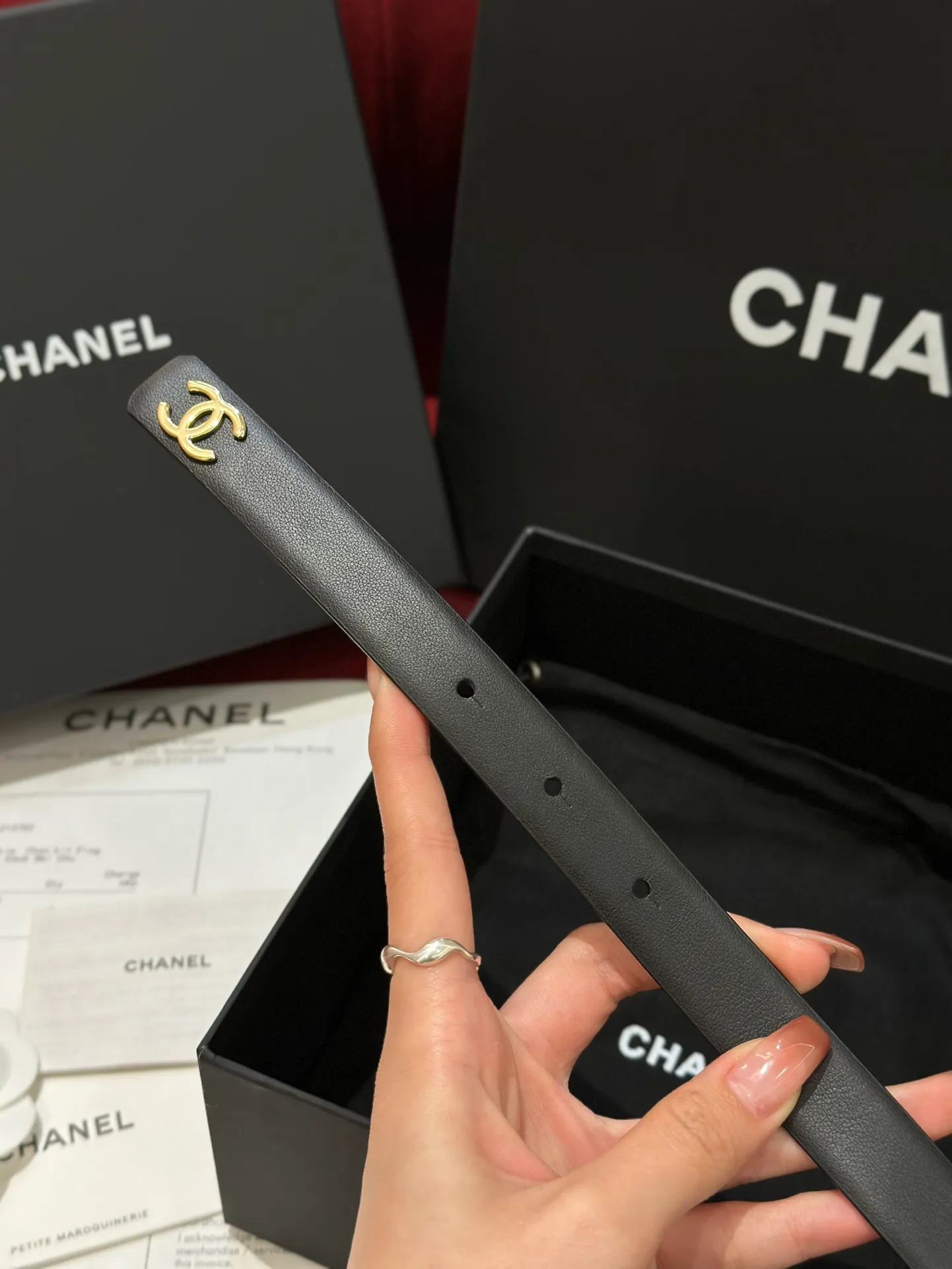 💰480💰Full package💰 💍Purchase level CHANEL⚡️🌹Latest fashion styles for women‼ ️‼ ️ The tail has a double C classic logo, top quality, genuine molded high-end custom leather hardware, custom pure steel hardware buckles, the belt adopts an elastic waist design to achieve a slimming effect, genuine positioning logo printing, comparable to the genuine product ⚡️🌹 Width 2.0cm