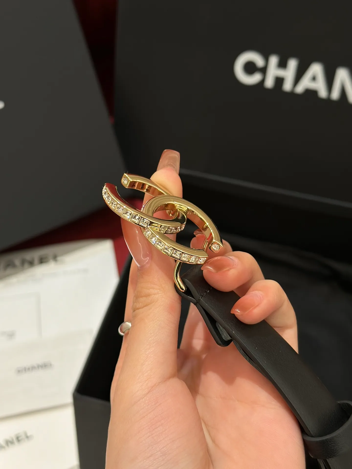 💰480💰Full package💰 💍Purchase level CHANEL⚡️🌹Latest fashion styles for women‼ ️‼ ️ The tail has a double C classic logo, top quality, genuine molded high-end custom leather hardware, custom pure steel hardware buckles, the belt adopts an elastic waist design to achieve a slimming effect, genuine positioning logo printing, comparable to the genuine product ⚡️🌹 Width 2.0cm