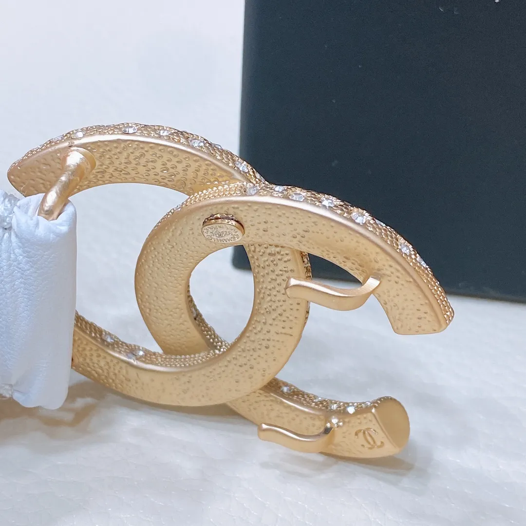 💰460💰Full package💰 💍Purchasing level Chanel⚡️🌹cc rhinestones Brass logo buckle Calfskin Silver metal and gold metal 3.0cm boutique Stretchy Versatile Elegant Size including buckle S=65cm total length (available 75, 80, 85) M=70cm L =75cm XL=80cm One size can be used in 3 to 4 sizes!
