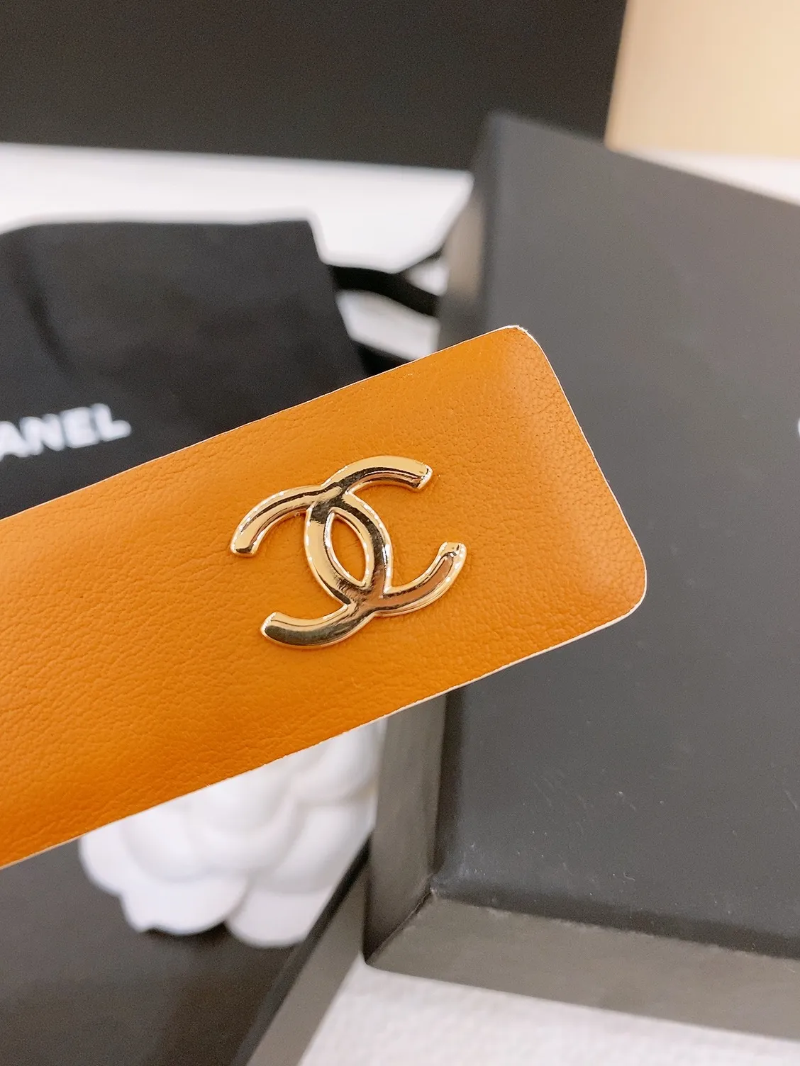 💰480💰Full package💰 💍Purchase level Chanel⚡️🌹Twisted twist pin buckle New design flip pin buckle with imported fetal cowhide belt⚡️🌹Soft touch and full texture Tail CC metal embellishment⚡️🌹Width 3.0cm