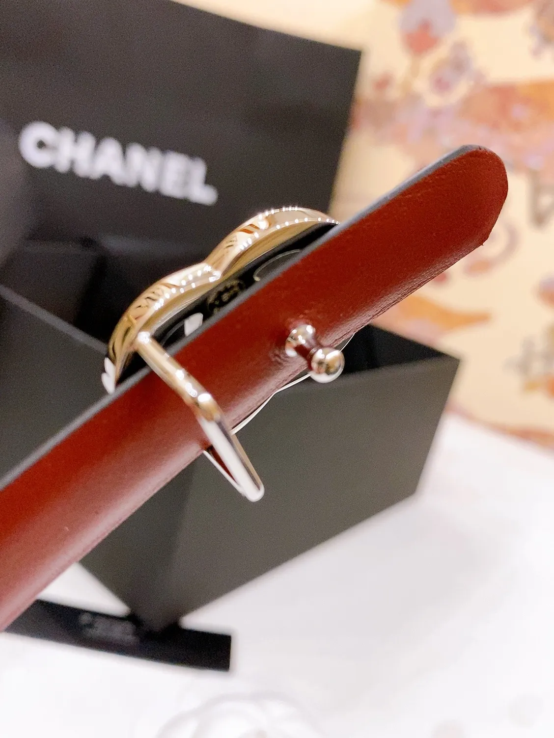 💰440💰Full package💰 💍Purchase level Chanel⚡️🌹Classic double C belt Classic double C belt, braided hardware and calfskin belt body⚡️🌹Perfect texture, simply the finishing touch in spring, belt diameter and width 1.5cm⚡️🌹