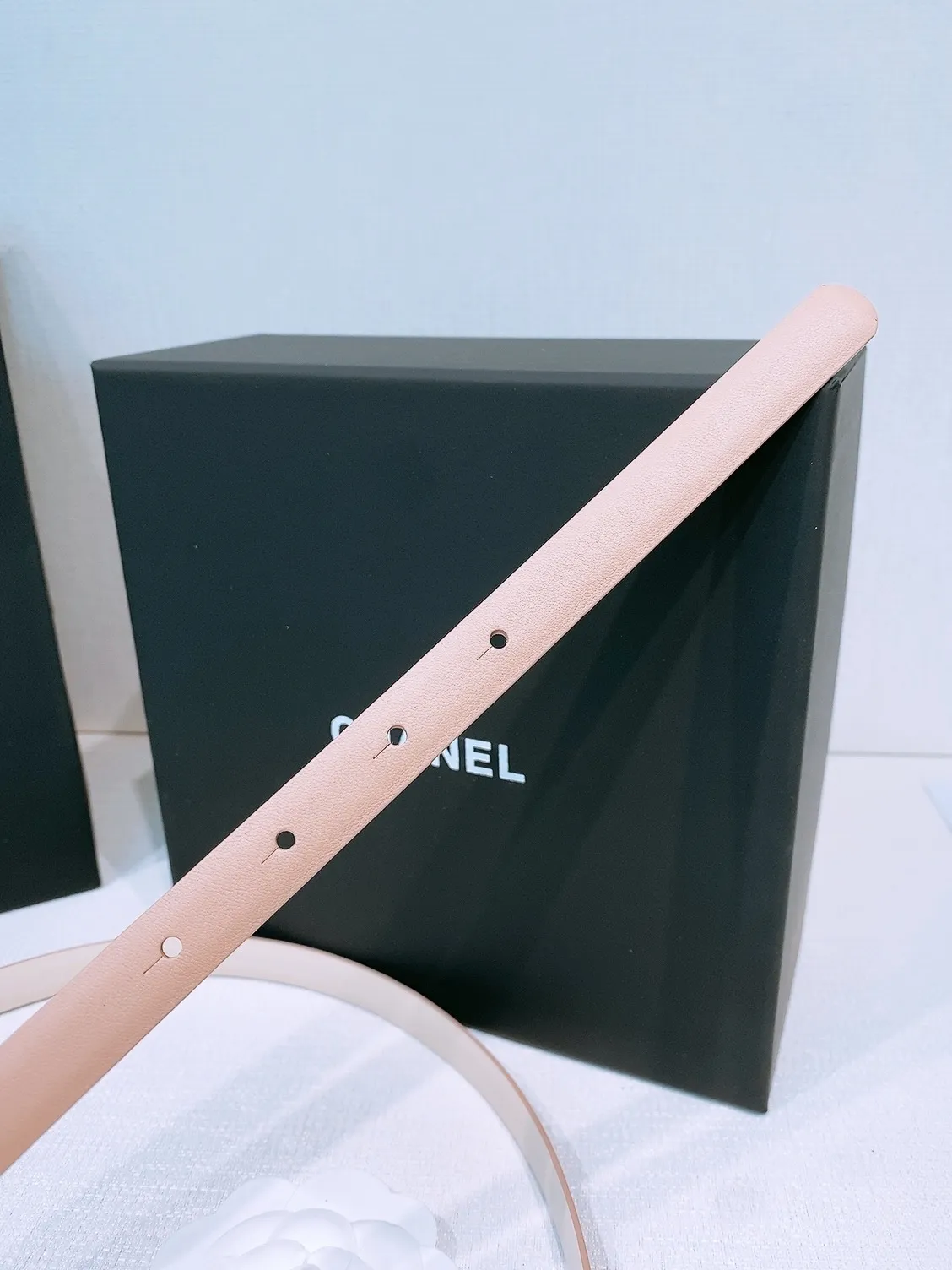 💰440💰Full package💰 💍Purchase level Chanel ⚡️🌹New narrow double-sided belt Chanel classic double-sided belt, made of high-quality calfskin, more suitable for summer, suitable for matching pants and skirts, very versatile 👍, the overall details are very surprising, full of design 👍🏻 Width: 15 mm