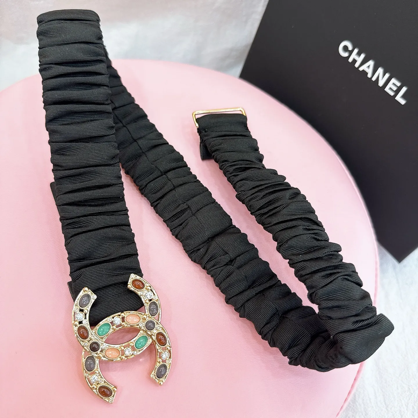 💰440💰Full package💰 💍Purchasing level Chanel⚡️🌹cc color cat stone rhinestone resin brass logo buckle calfskin silver metal and gold metal 3.0cm high quality elastic versatile elegant code number including buckle S=65cm total length (available 75, 80, 85) M=70cm L =75cm XL=80cm, one size can be used in 3 to 4 sizes!