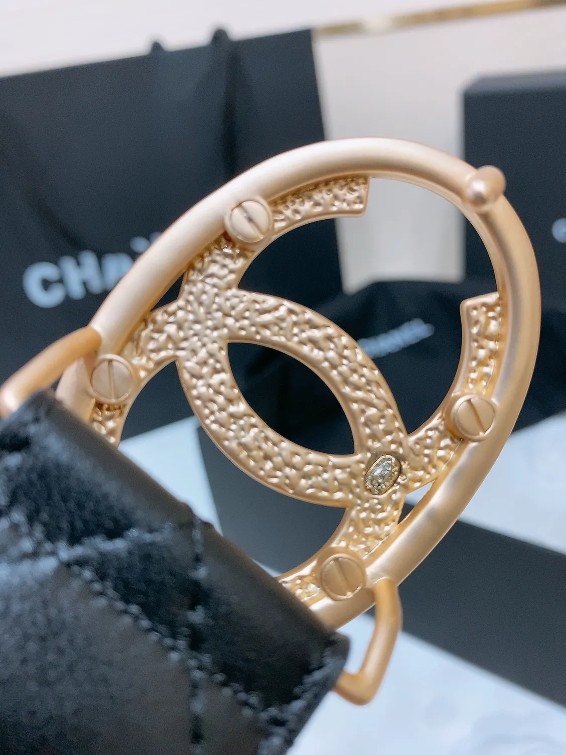 💰560💰Full package💰 💍Purchasing level Grandma 4.0cm⚡️🌹Chanel 24cc logo buckle⚡️🌹Brass metal imported lambskin rhombus belt body⚡️🌹First-layer cowhide bottom soft to the touch and delicate 3.8cm