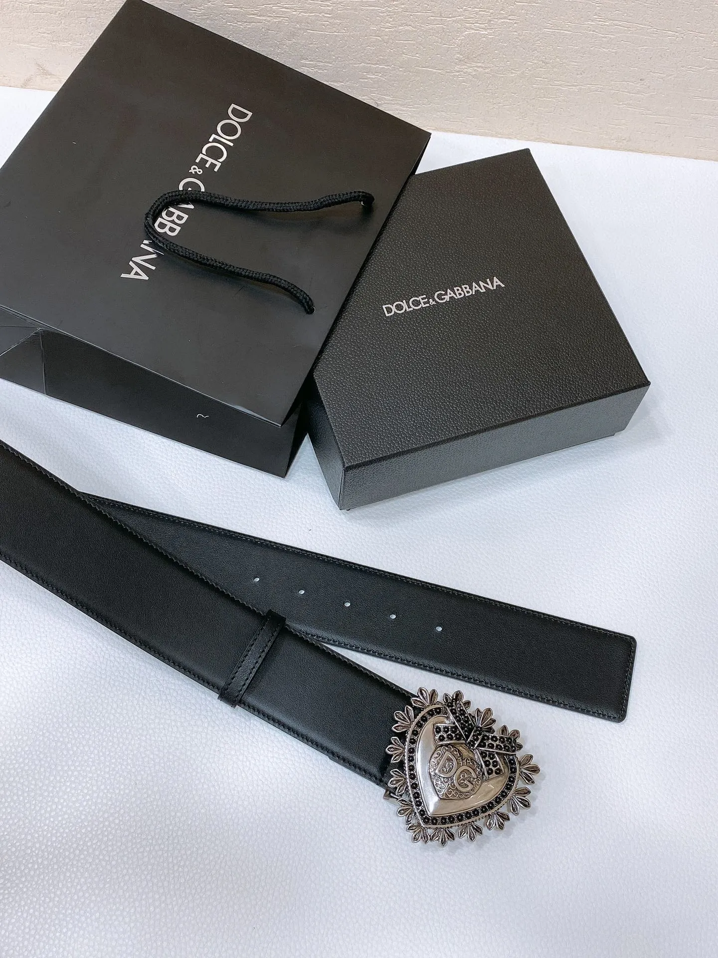 💰560💰Full package💰 💍Purchase grade DG Dolce & Gabbana, DG rhinestone logo love calfskin belt • Point buckle opening and closing below the buckle, imported original patent leather fabric black cowhide with DG simple buckle, fashionable and versatile 5.0cm