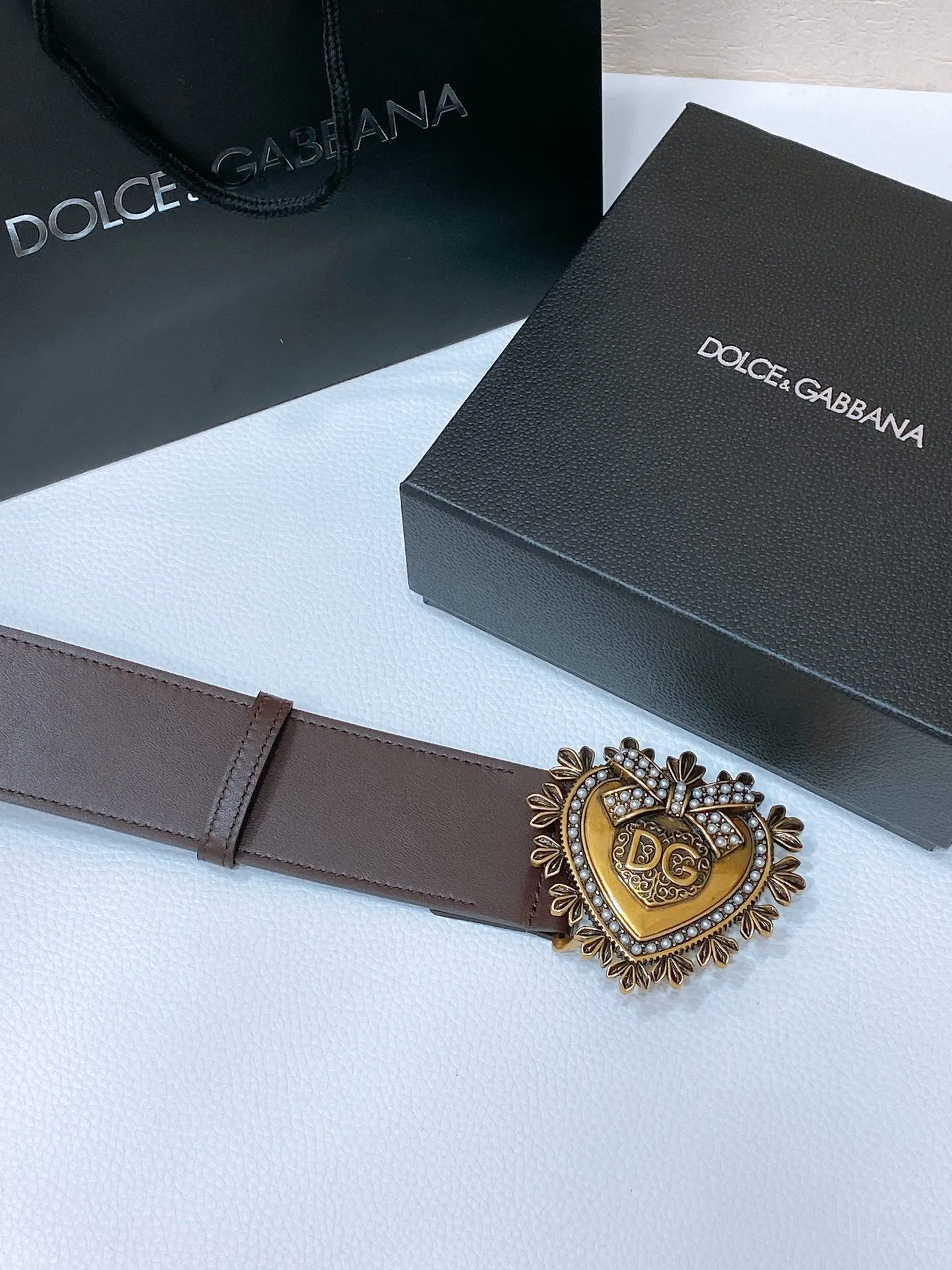 💰560💰Full package💰 💍Purchase grade DG Dolce & Gabbana, DG rhinestone logo love calfskin belt • Point buckle opening and closing below the buckle, imported original patent leather fabric black cowhide with DG simple buckle, fashionable and versatile 5.0cm