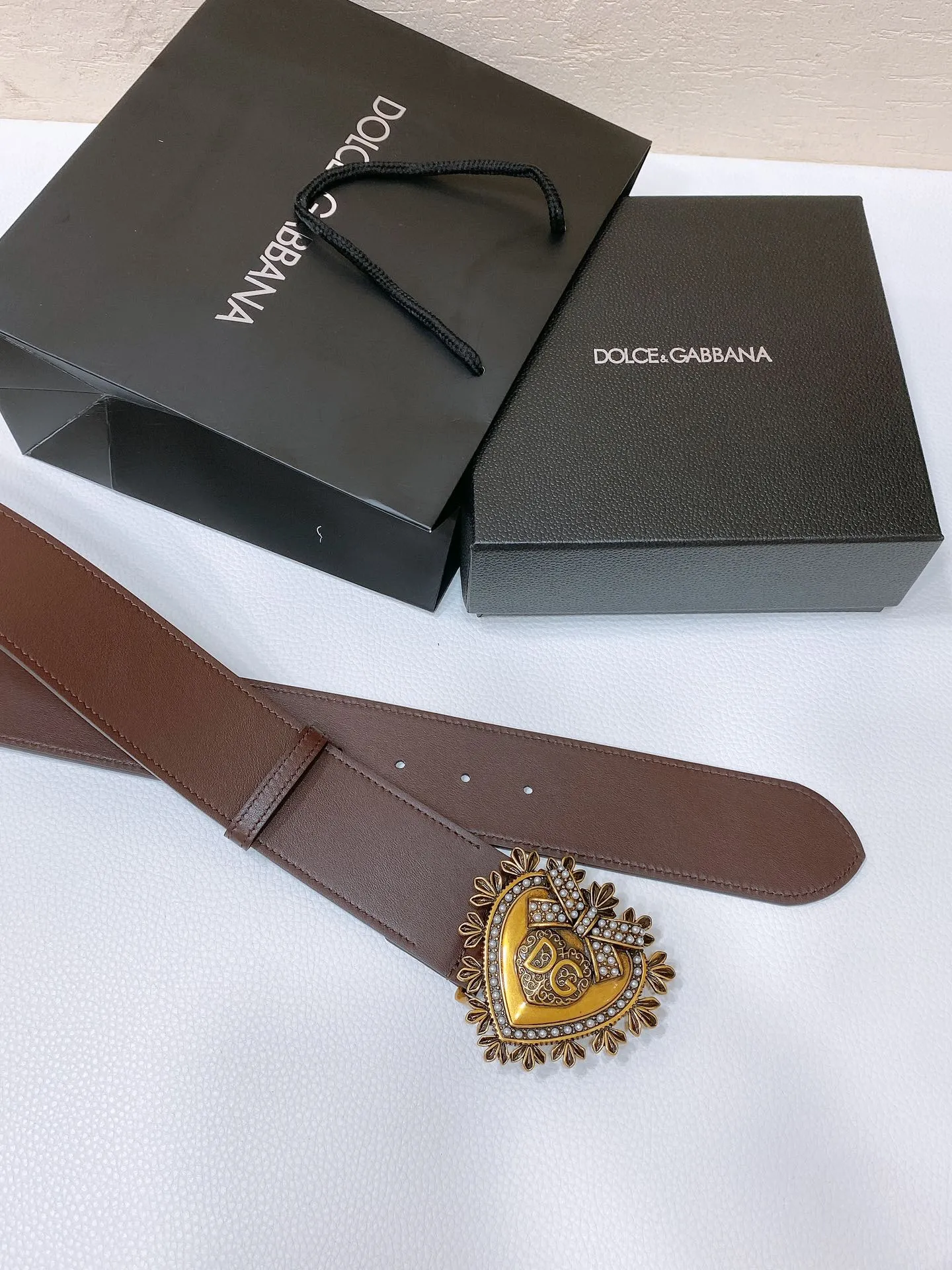 💰560💰Full package💰 💍Purchase grade DG Dolce & Gabbana, DG rhinestone logo love calfskin belt • Point buckle opening and closing below the buckle, imported original patent leather fabric black cowhide with DG simple buckle, fashionable and versatile 5.0cm