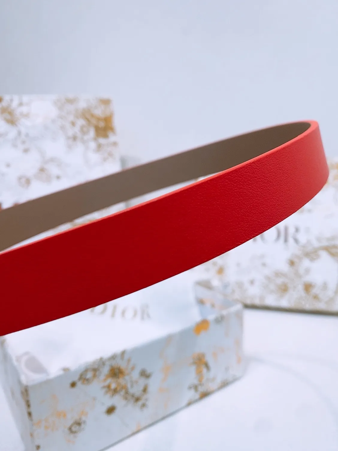 💰440💰Full package💰 💍Purchase level Dior⚡️🌹Montaigne *CD* belt Decorated with *Christian Dior* logo Glossy gold finish metal details Two detachable rings Calfskin belt⚡️🌹2.0cm
