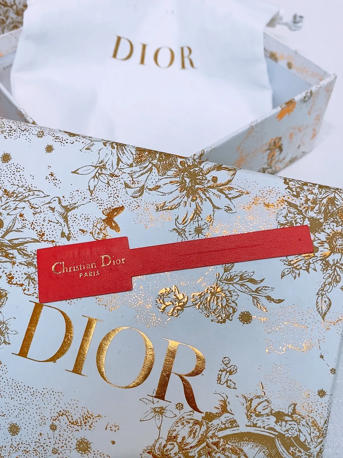 💰440💰Full package💰 💍Purchase level Dior⚡️🌹Montaigne *CD* belt Decorated with *Christian Dior* logo Glossy gold finish metal details Two detachable rings Calfskin belt⚡️🌹2.0cm
