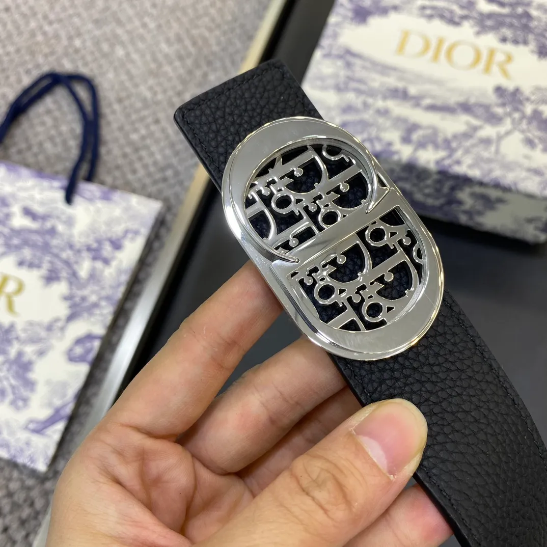 💰460💰Authentic packaging💰 💍Purchase grade Dior DIOR new stainless steel hardware width 3.5CM original imported first-layer cowhide with classic letter cloth. Matched with the original single ruthenium palladium electroplated CD buckle, feel. The oil edges are almost perfect, the original leather is customized