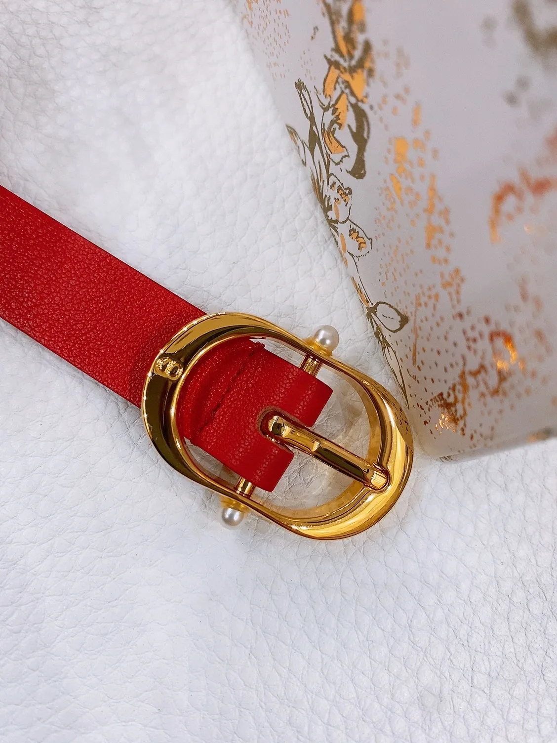 💰440💰Full package💰 💍Consignment grade Dior 20mm black smooth calfskin and silver-toned crystals Dior Chic belt buckle engraved with CD logo White resin beads Christian Dior Paris signature on inner side Lustrous gold-finish metal details Calfskin, brass