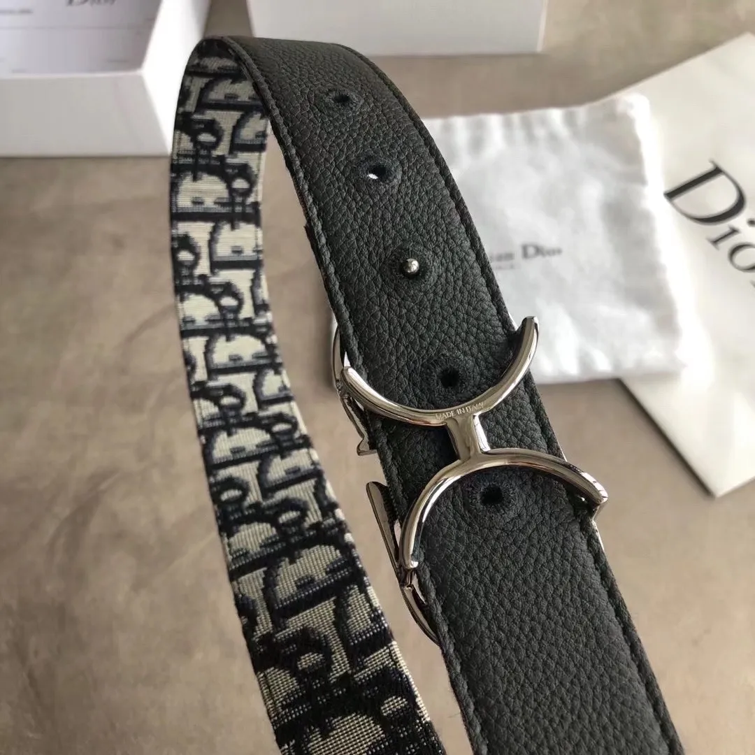 💰460💰Full package💰 💍Purchase level Dior⚡️🌹Width 3.5cm black and beige DIOR OBLIQUE print and black cowhide lychee double-sided external use⚡️🌹Removable metal-coated CD engraved buckle, unisex fashion not to be missed! high quality